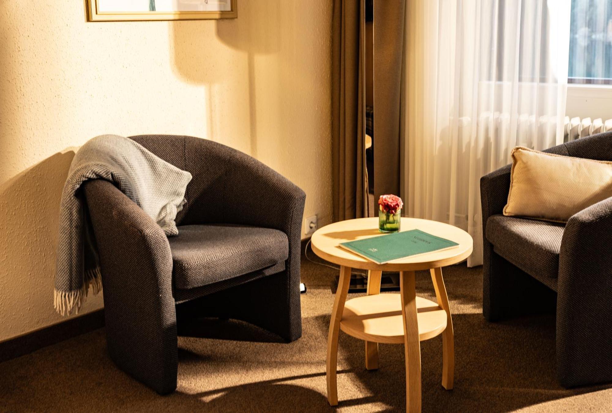 Double or Twin Room Lake View
