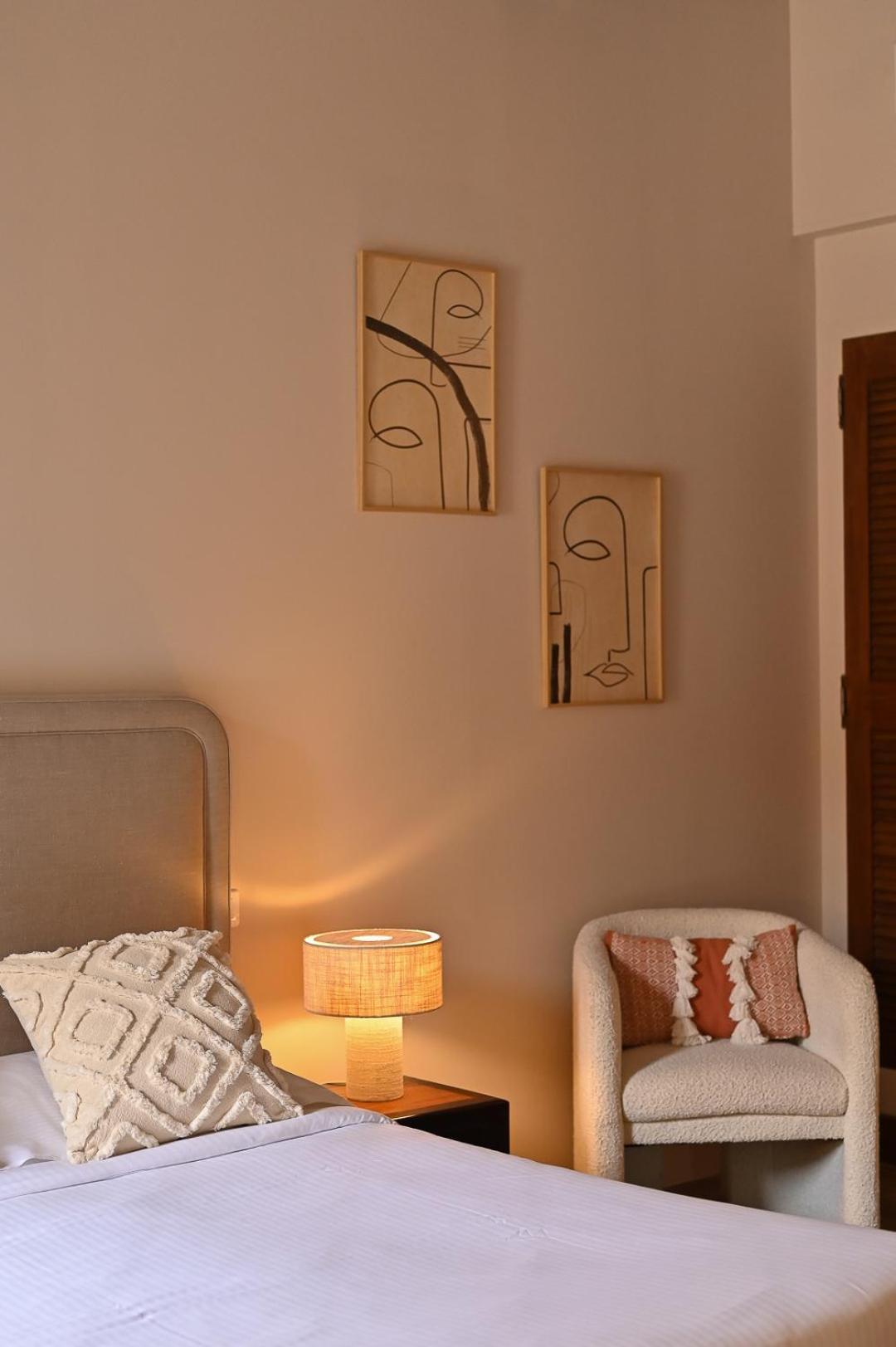 Classic Double Room Shower