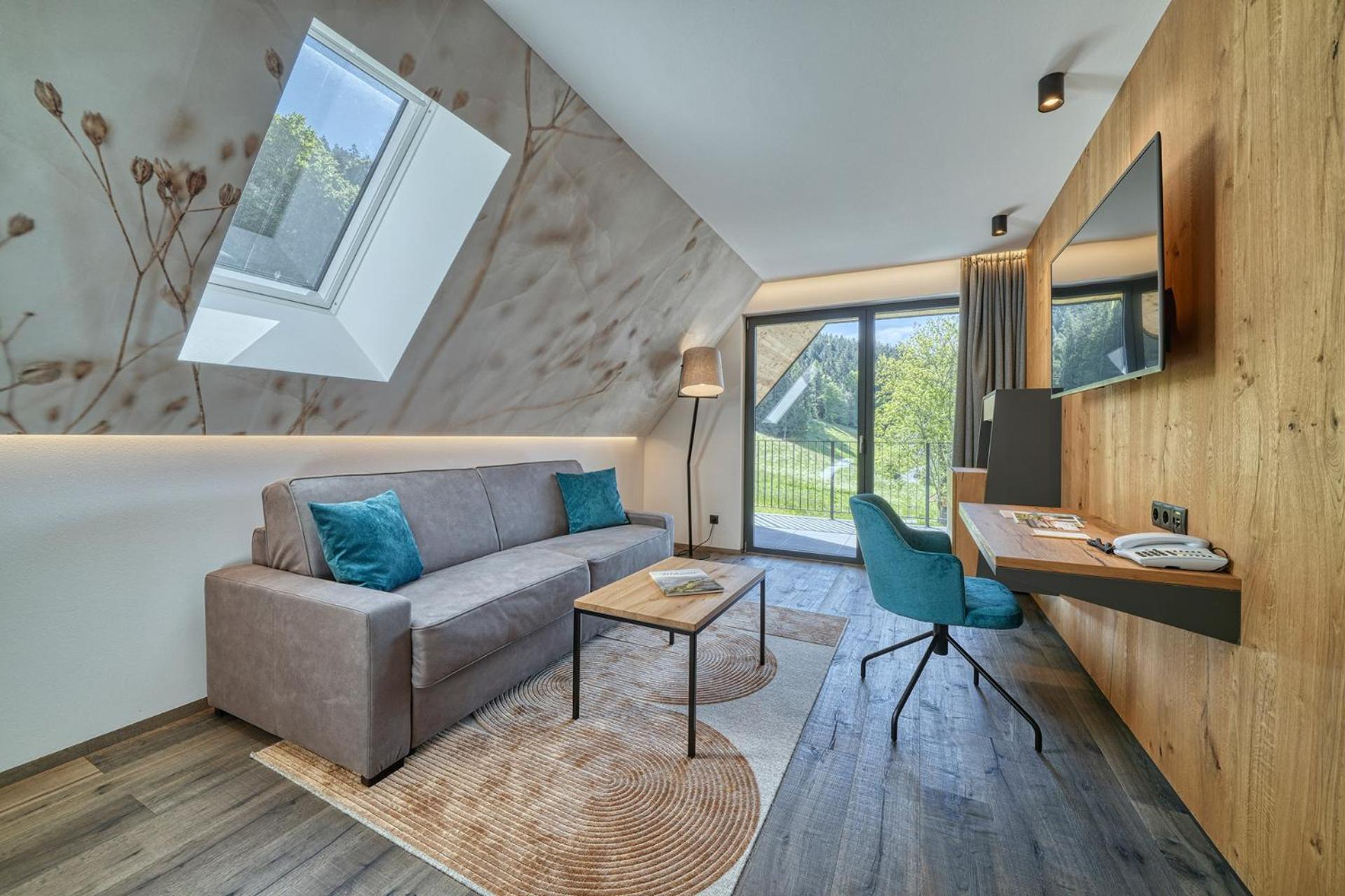 Deluxe Family Room
