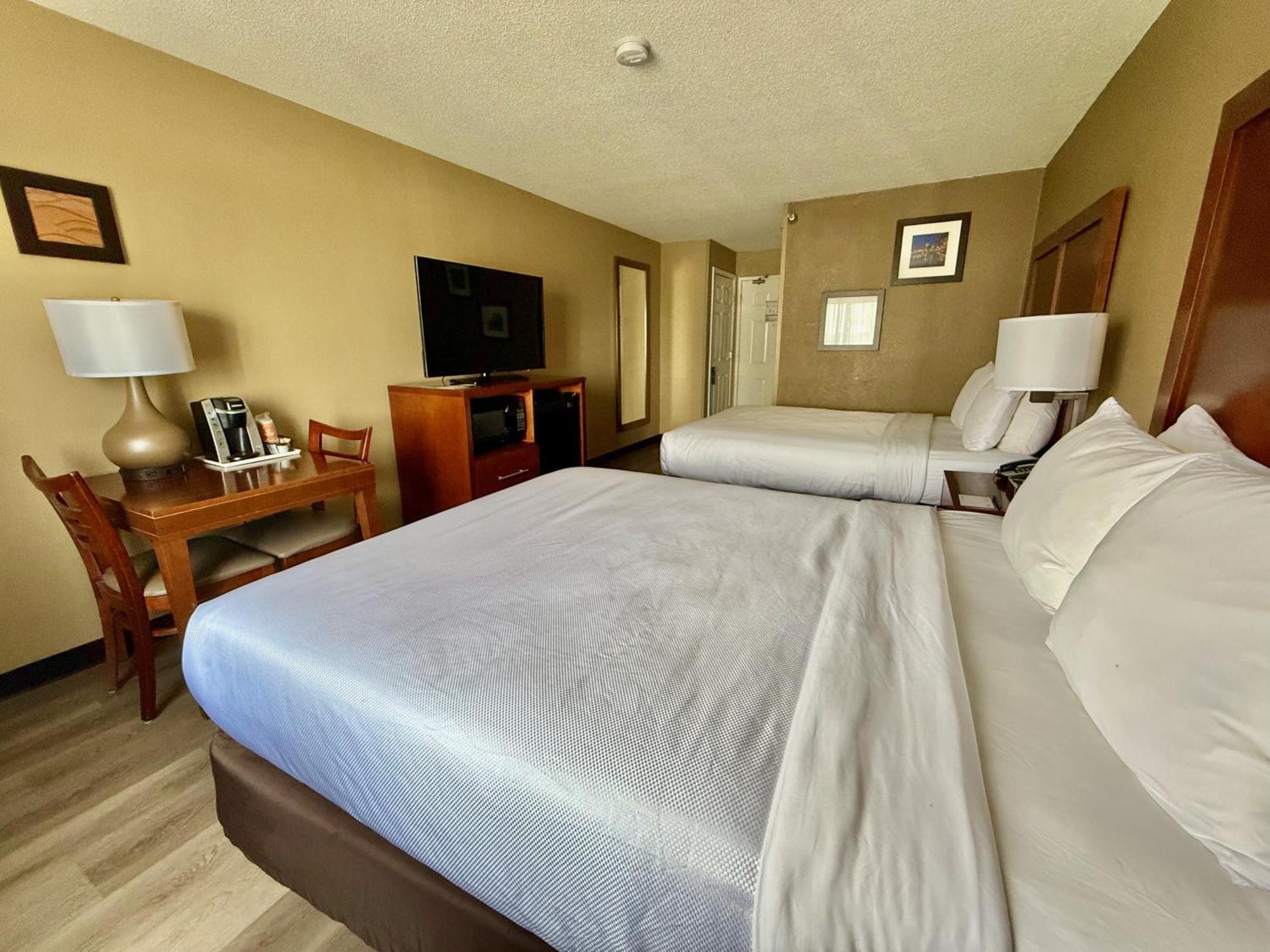 Queen Room Two Queen Beds Non-Smoking