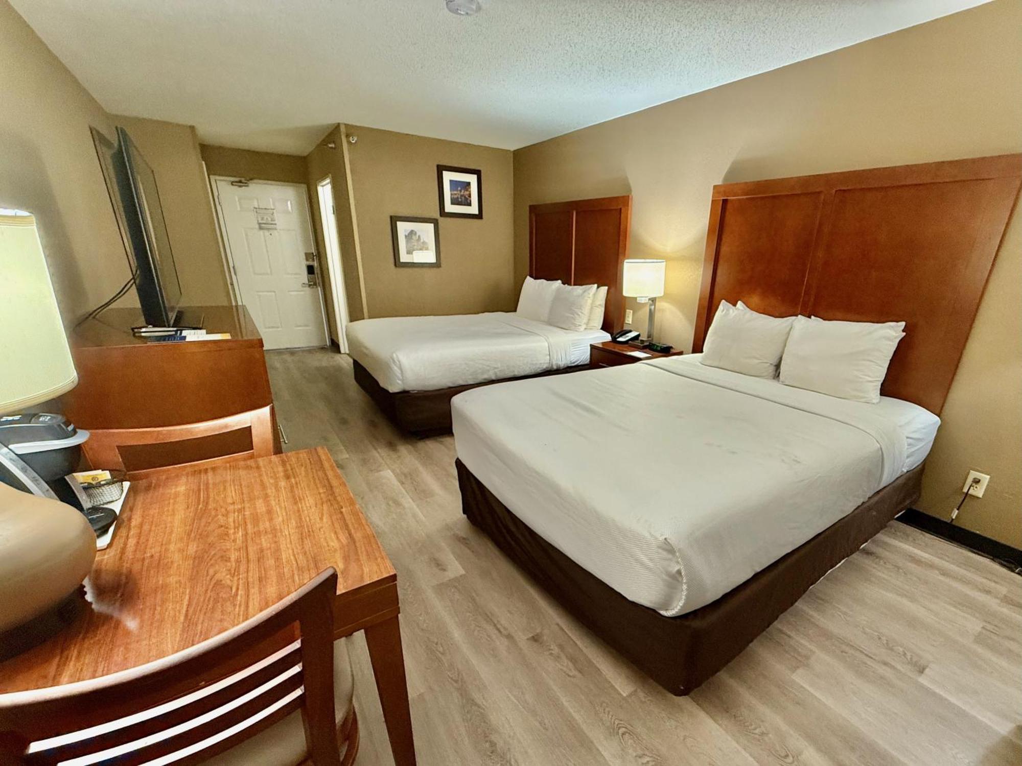 Queen Room Two Queen Beds Non-Smoking