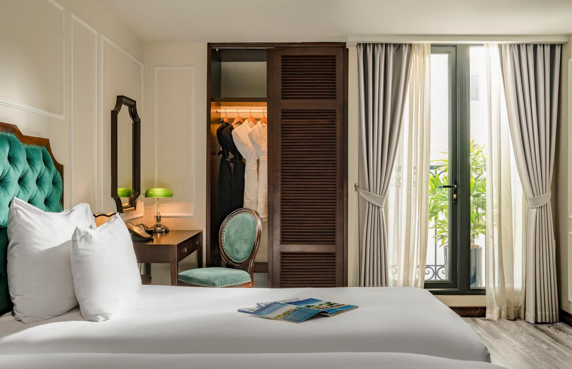 Executive Suite