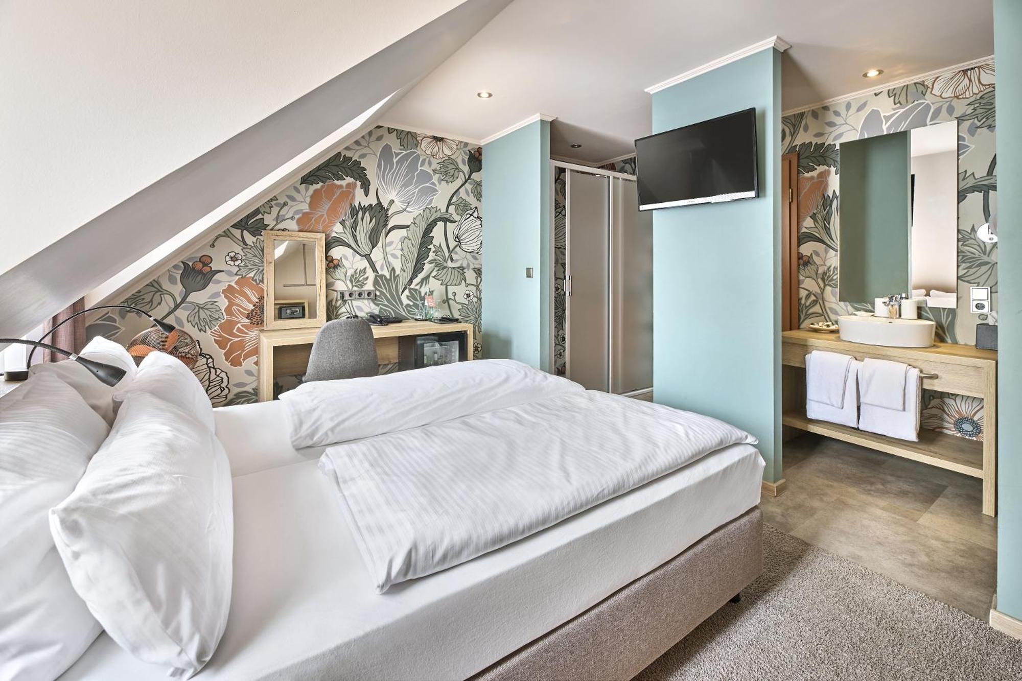 Standard Double Room River View