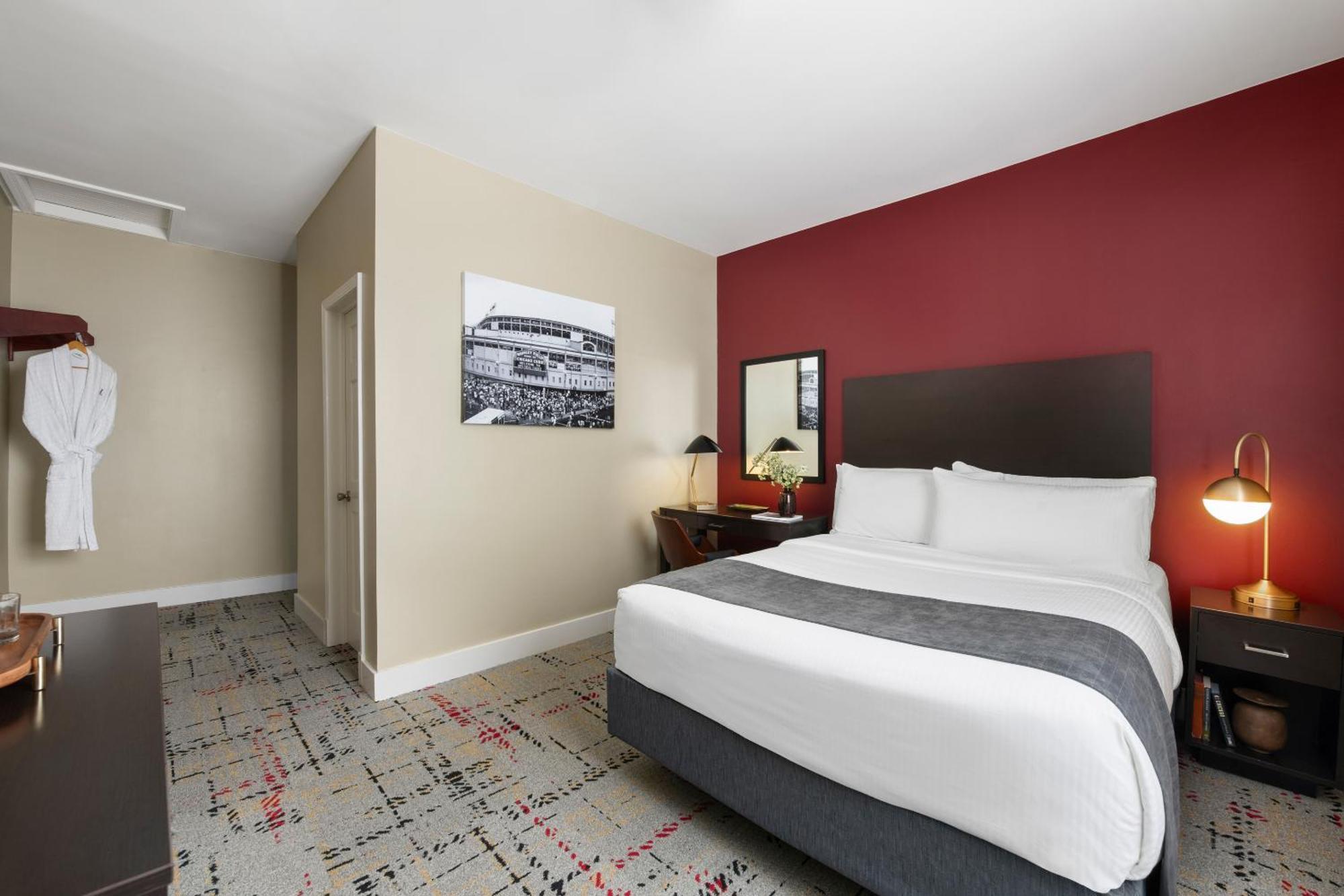 Standard Queen Room
