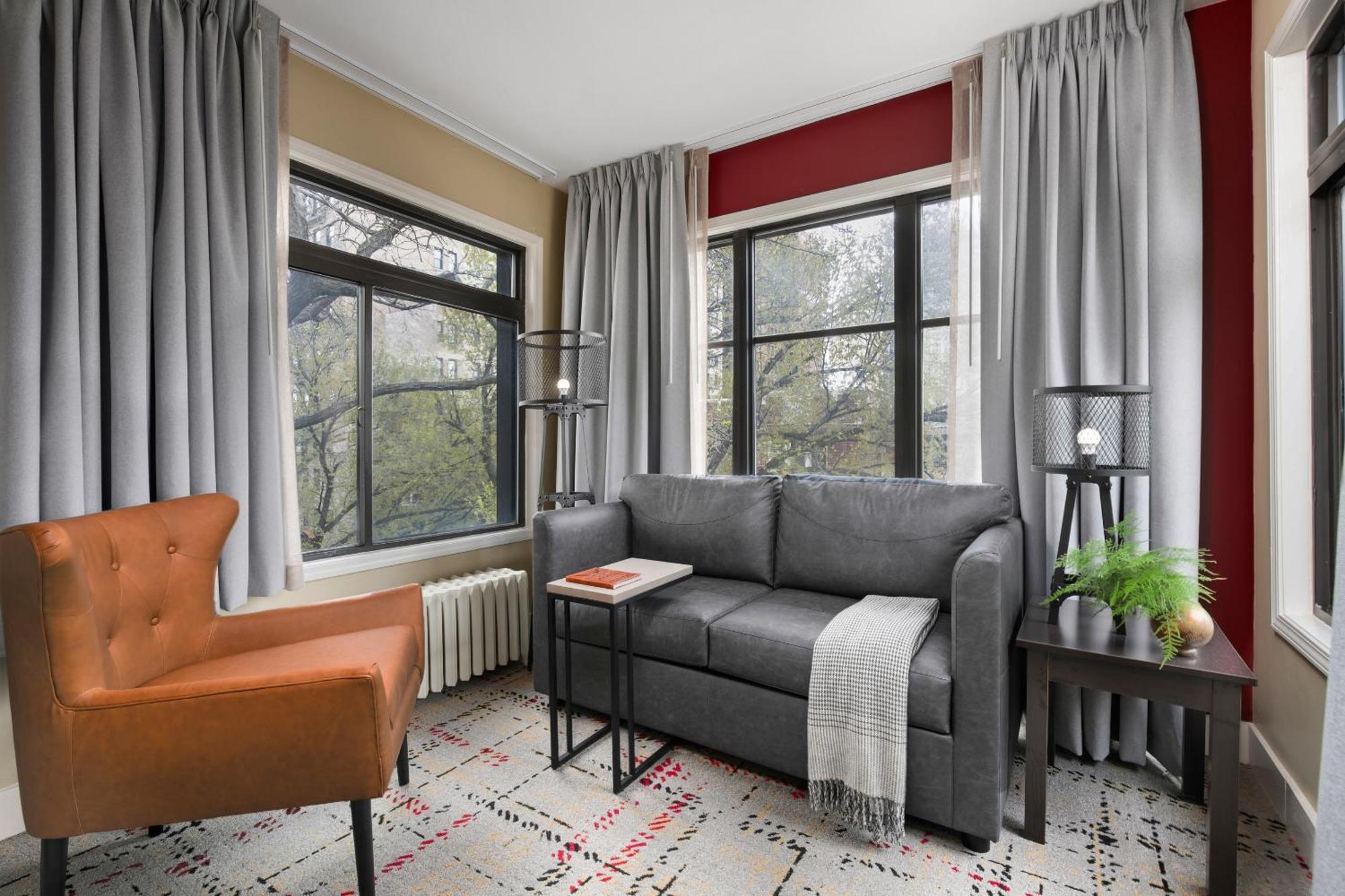 Deluxe Junior Suite