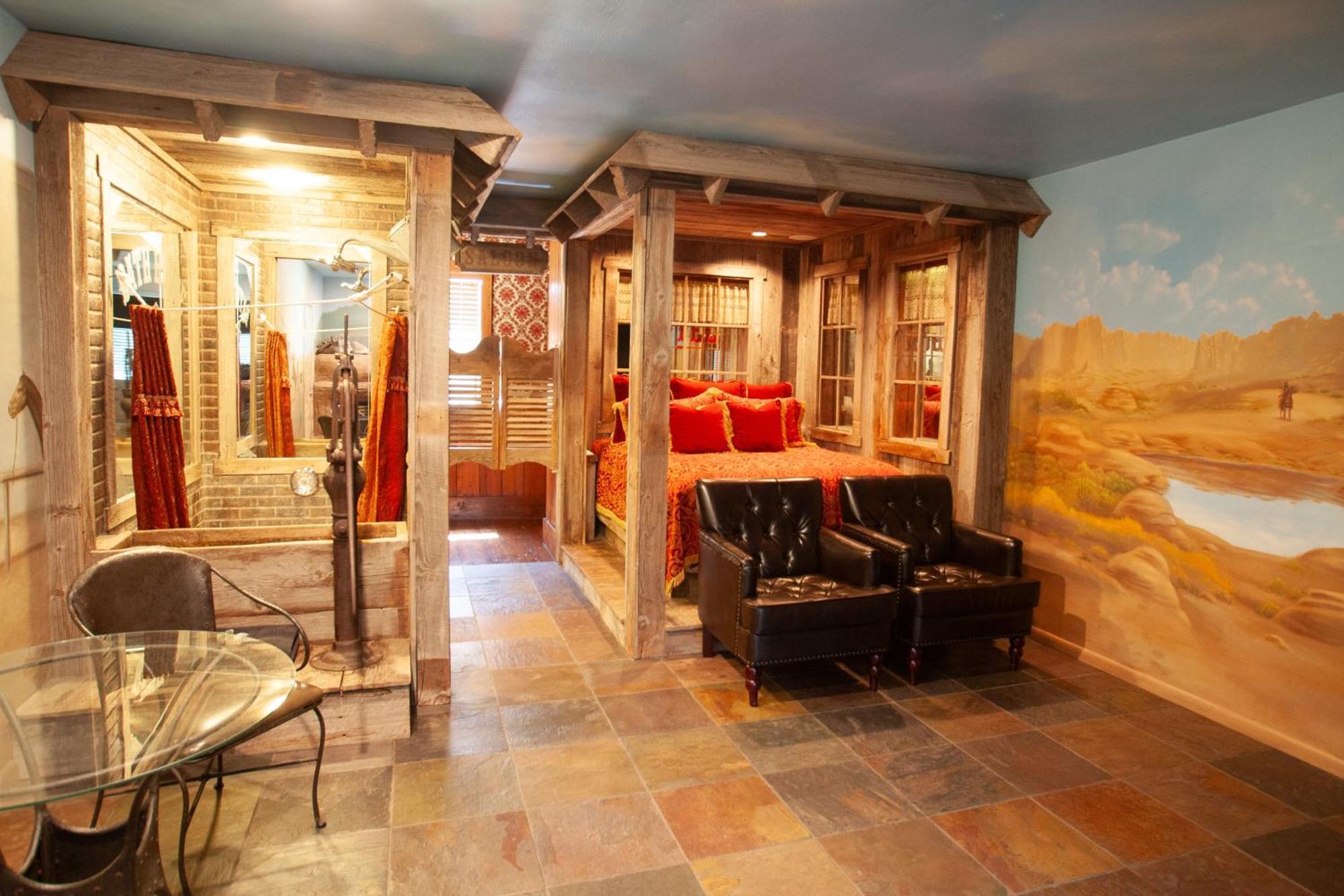 Queen Room Wild West Theme