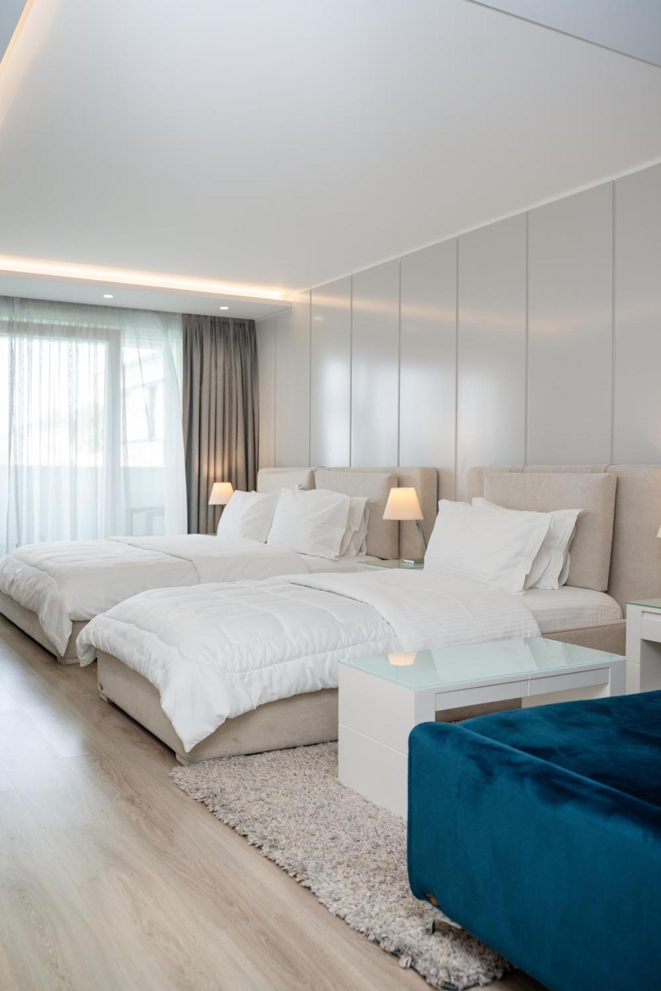 Double or Twin Room Side Sea View