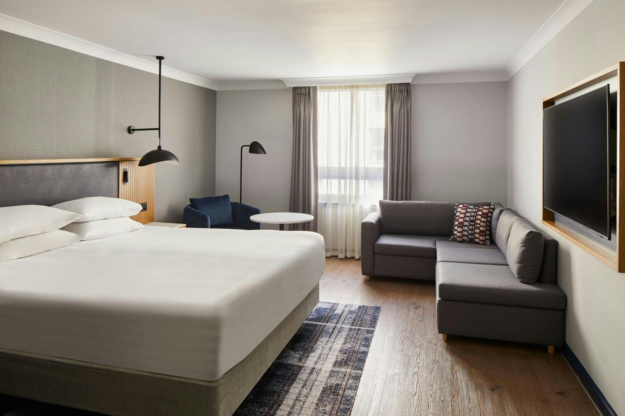 Superior King Room