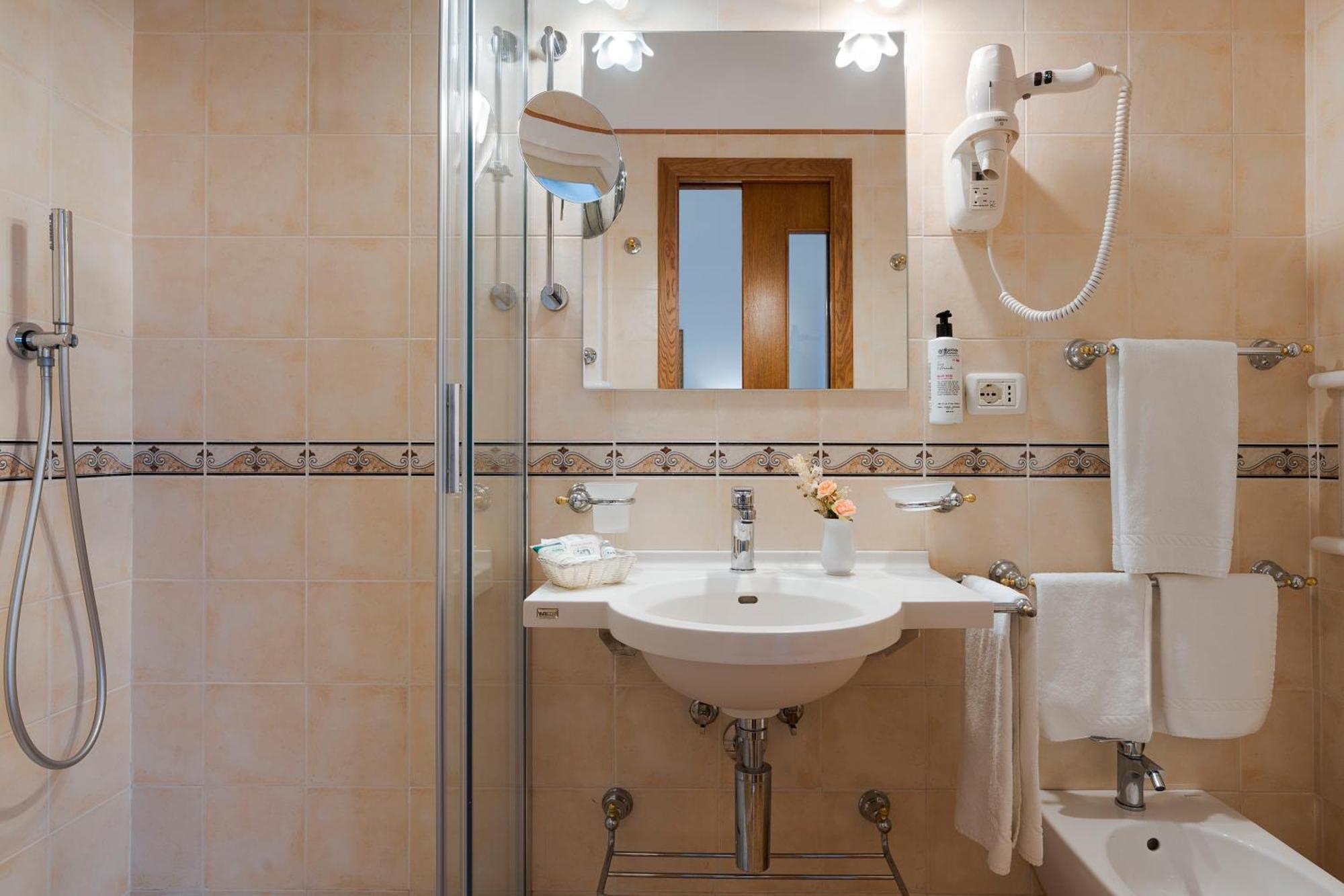 Flexible Room Sea View – Assigned on Arrival Run of House