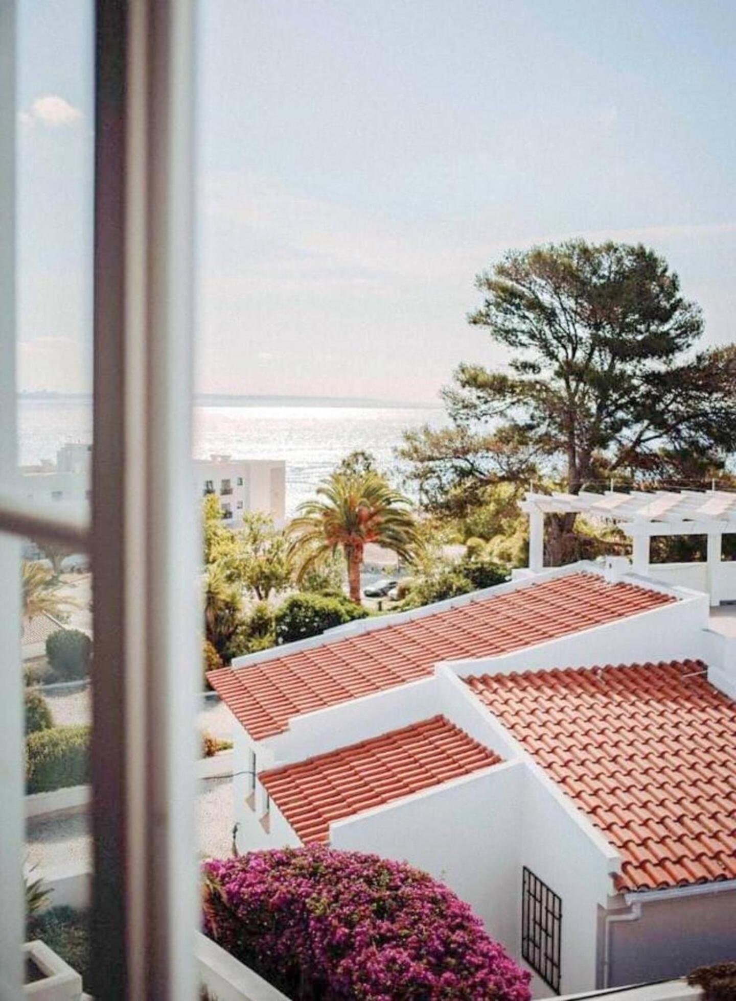 Duplex Apartment Side Sea View