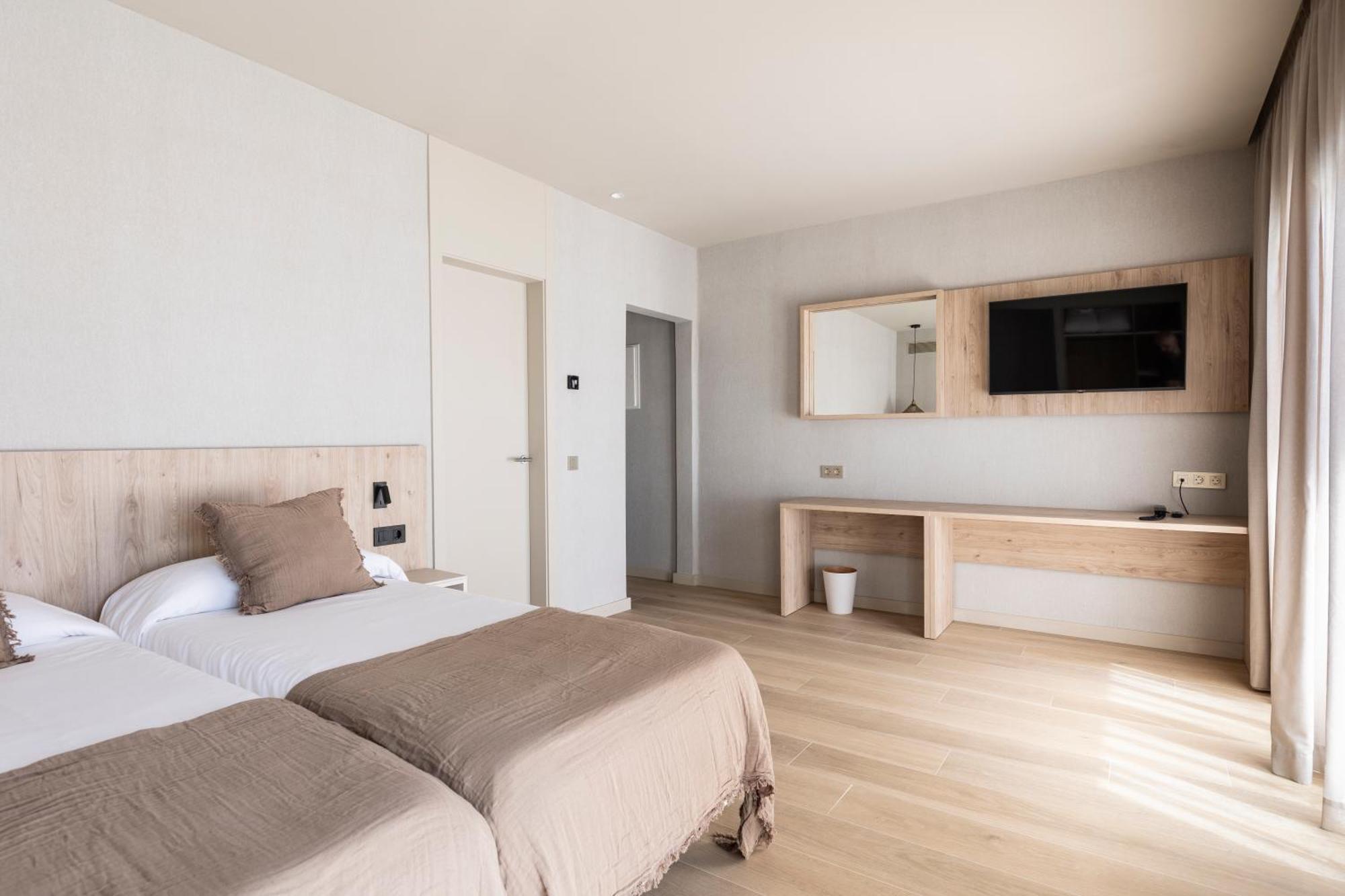 Deluxe Double Room Balcony Sea View