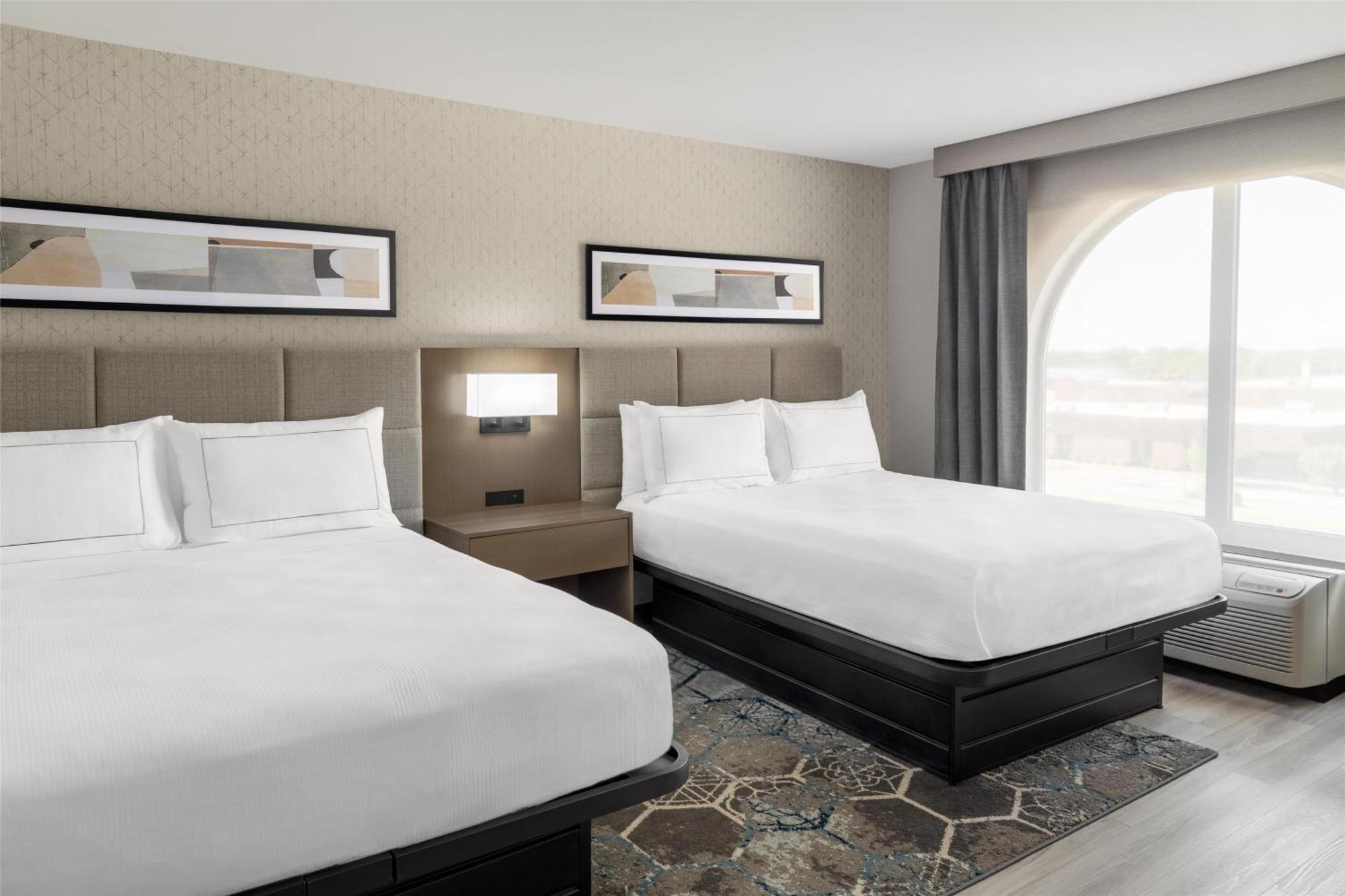 One-Bedroom Suite Two Queen Beds Sofa Bed
