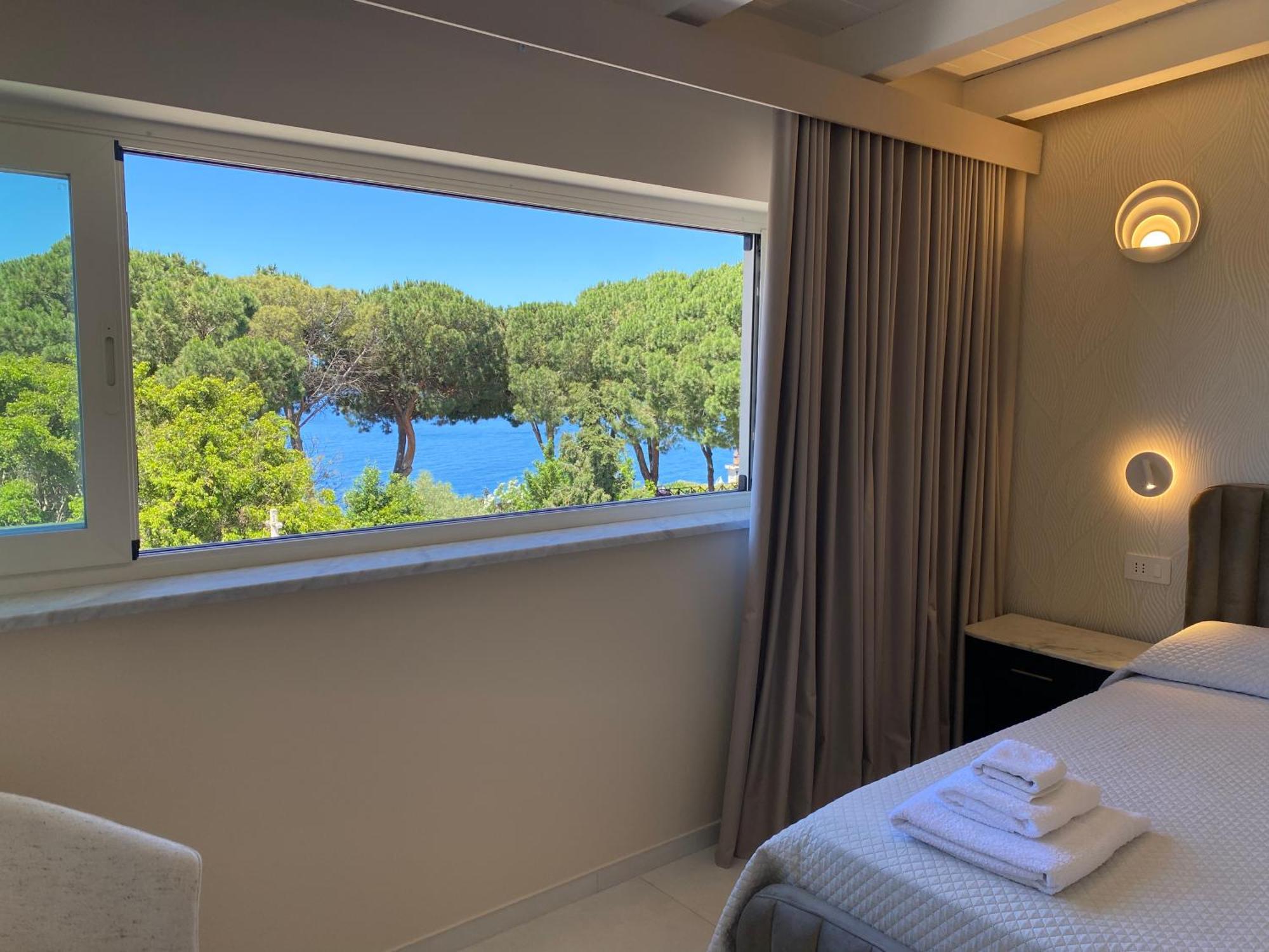 Superior Suite Sea View