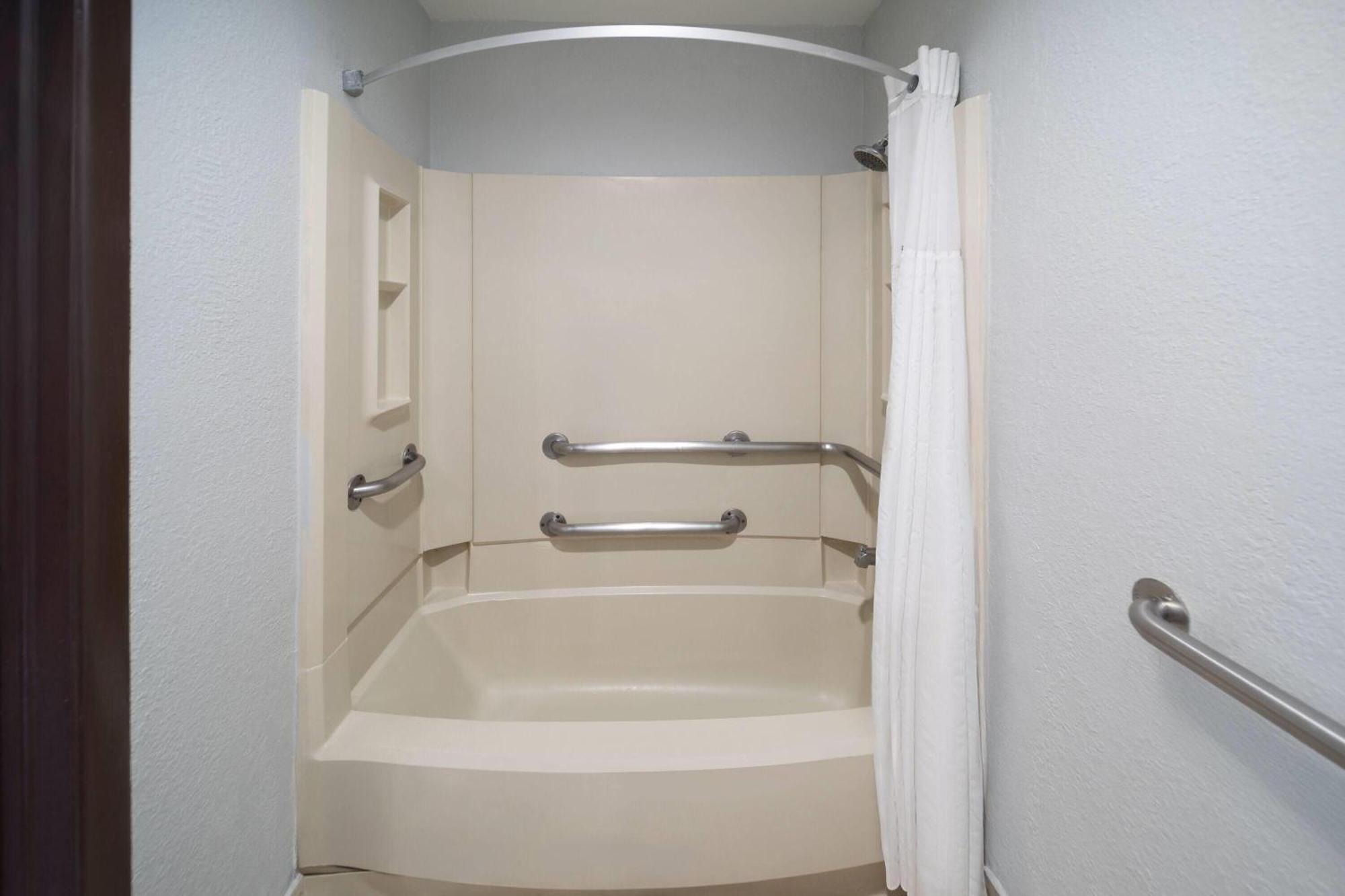 Double Room Two Double Beds Roll Shower Mobility or Hearing Accessible