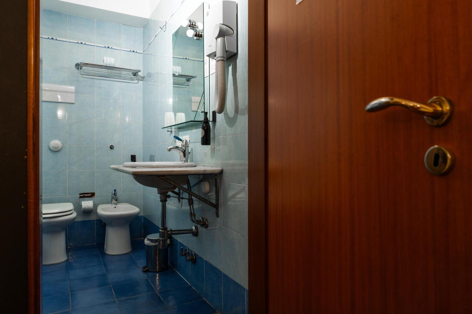 Basic Triple Room