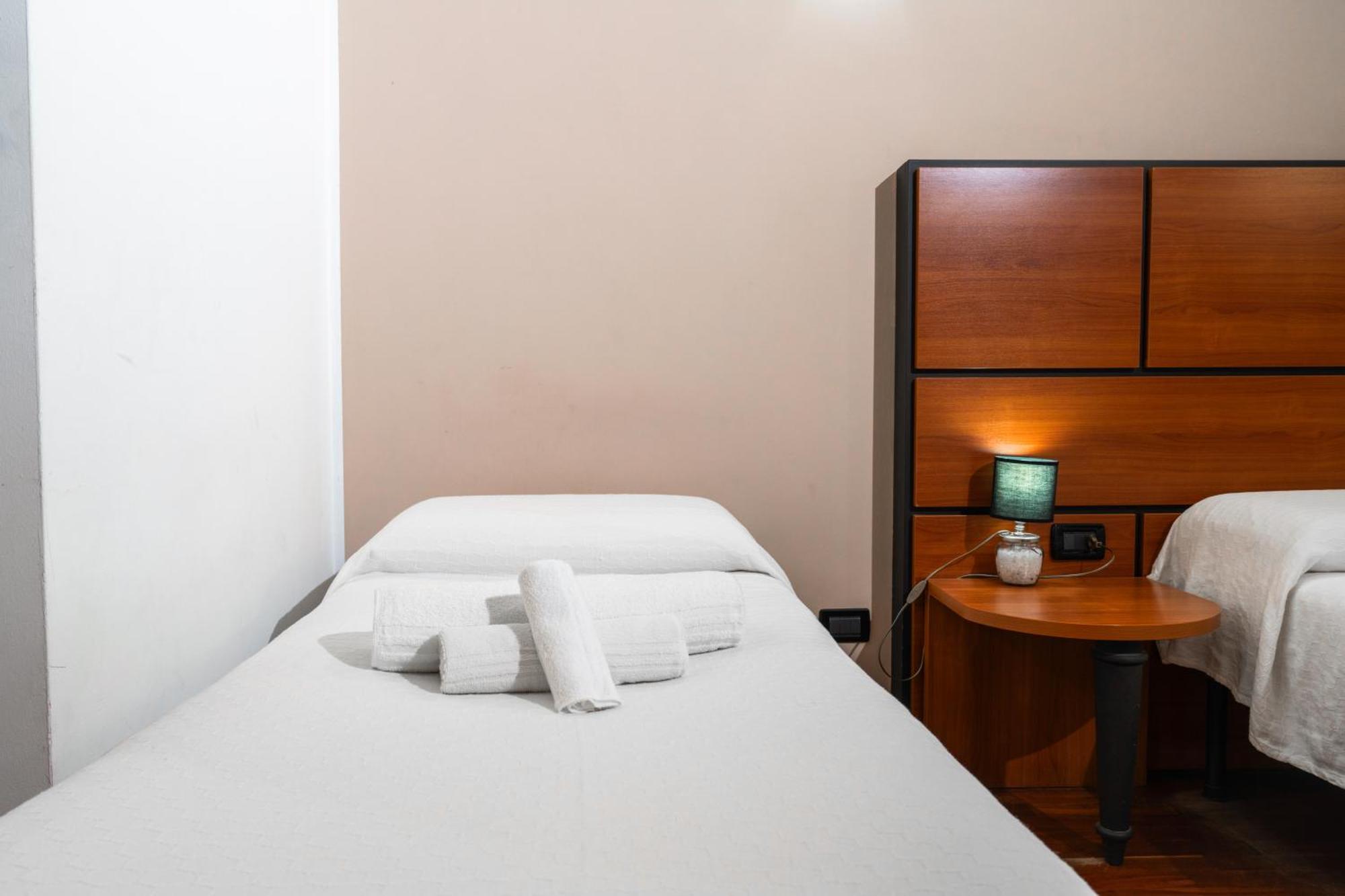 Basic Triple Room