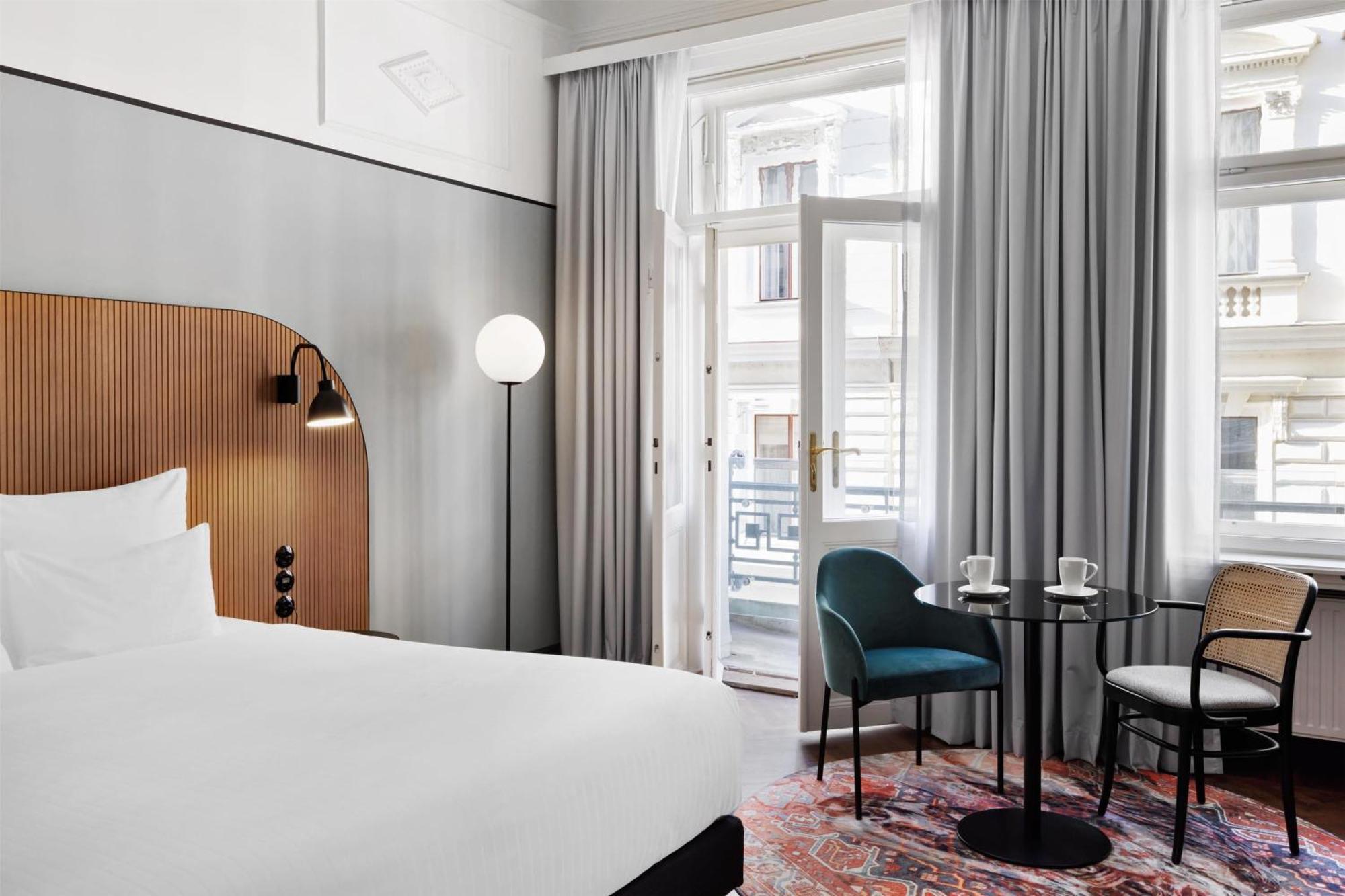 Premium King Room