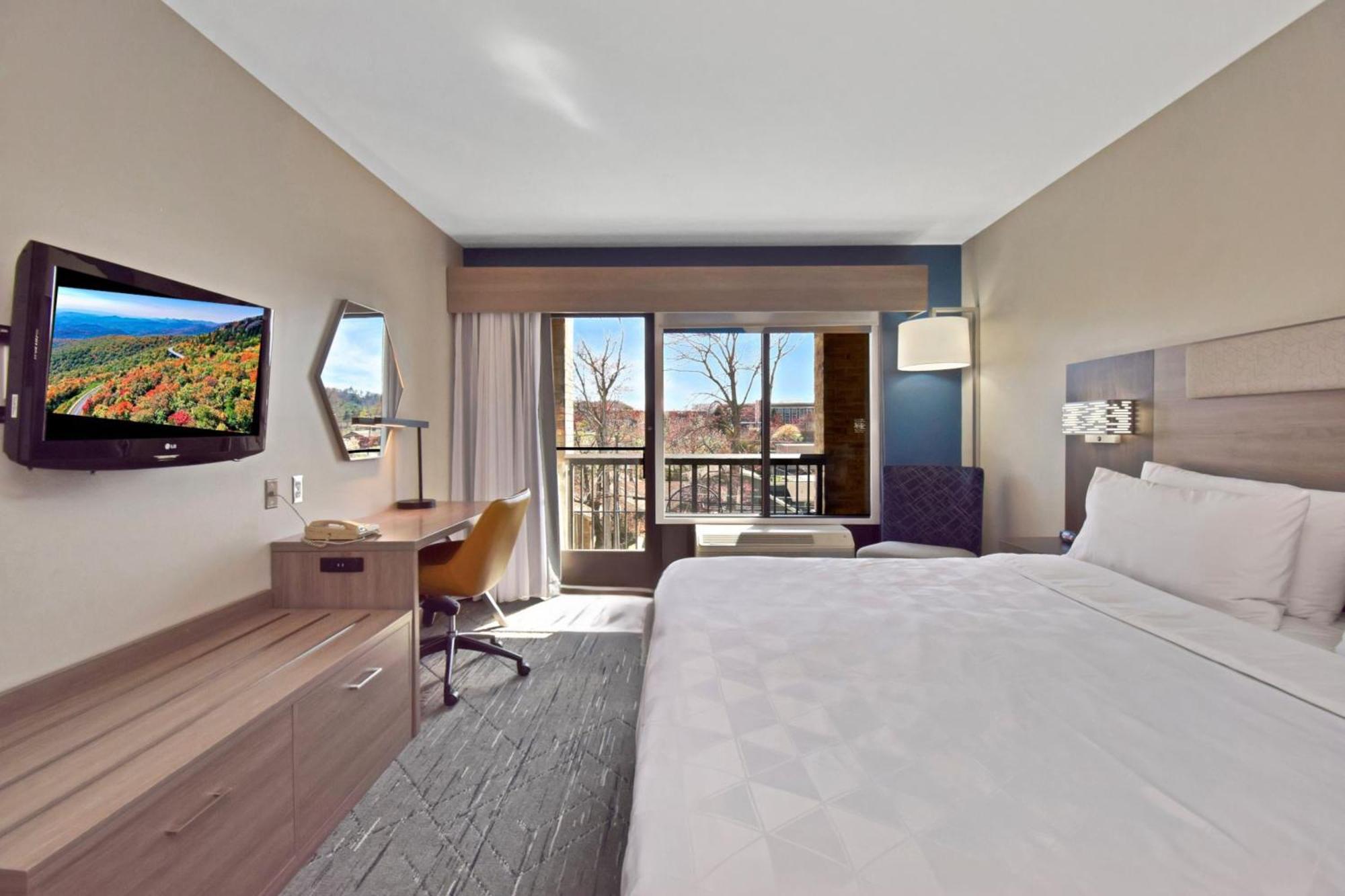 Standard King Room Balcony