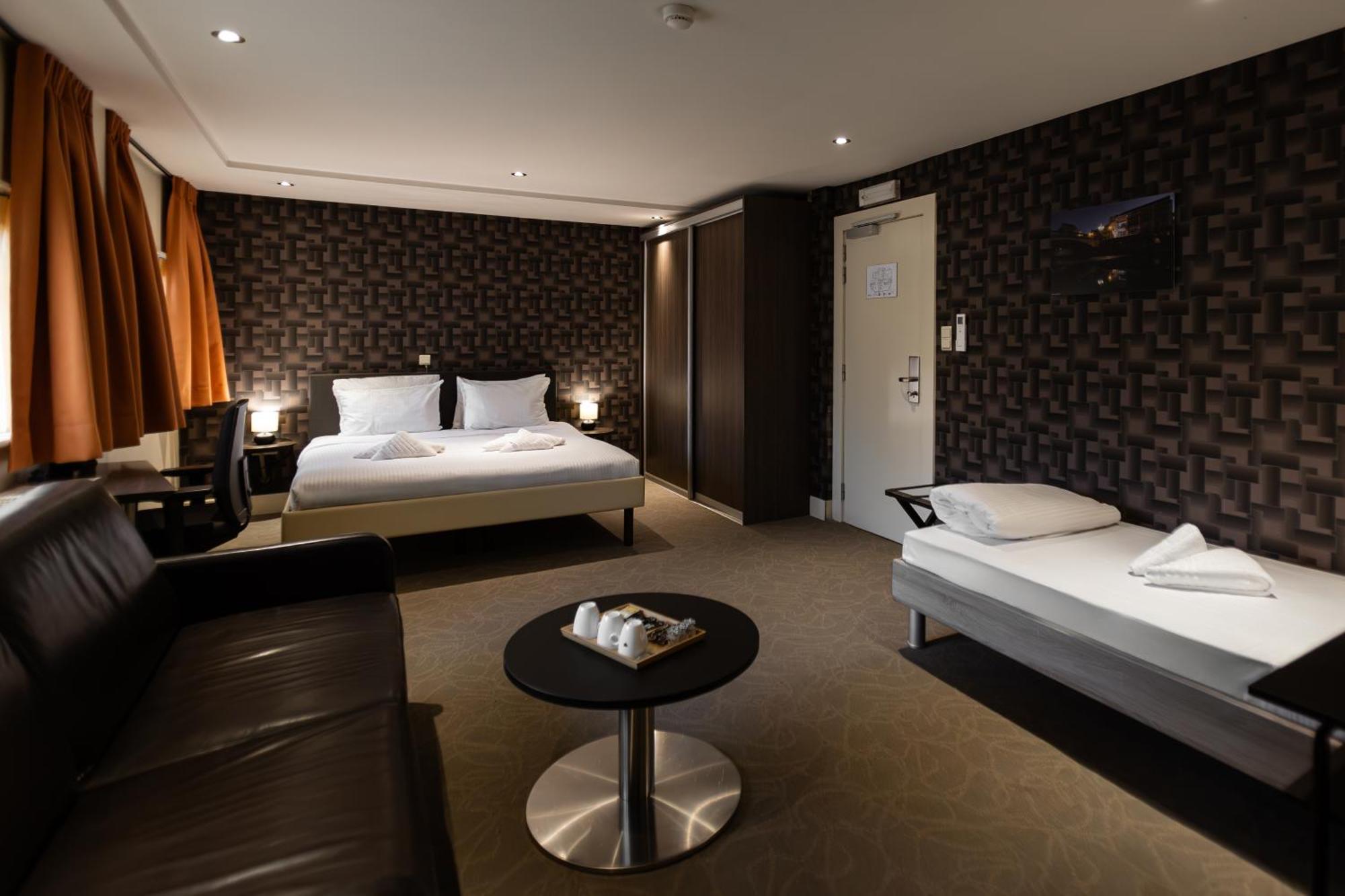 Standard Triple Room,1674721689:JPEG