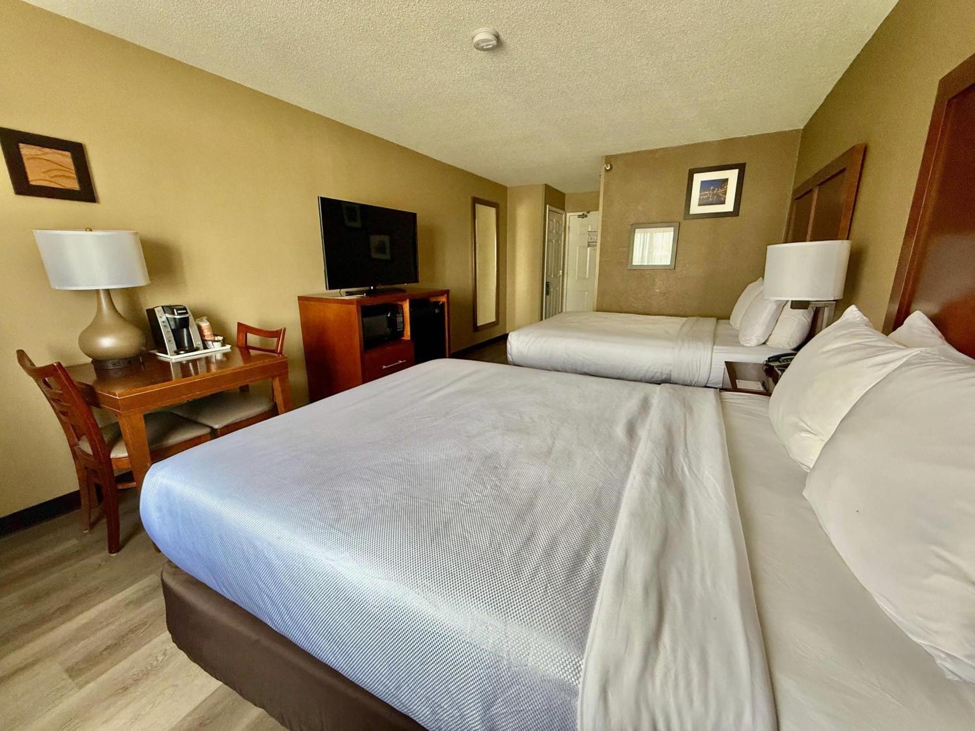 Queen Room Two Queen Beds Non-Smoking