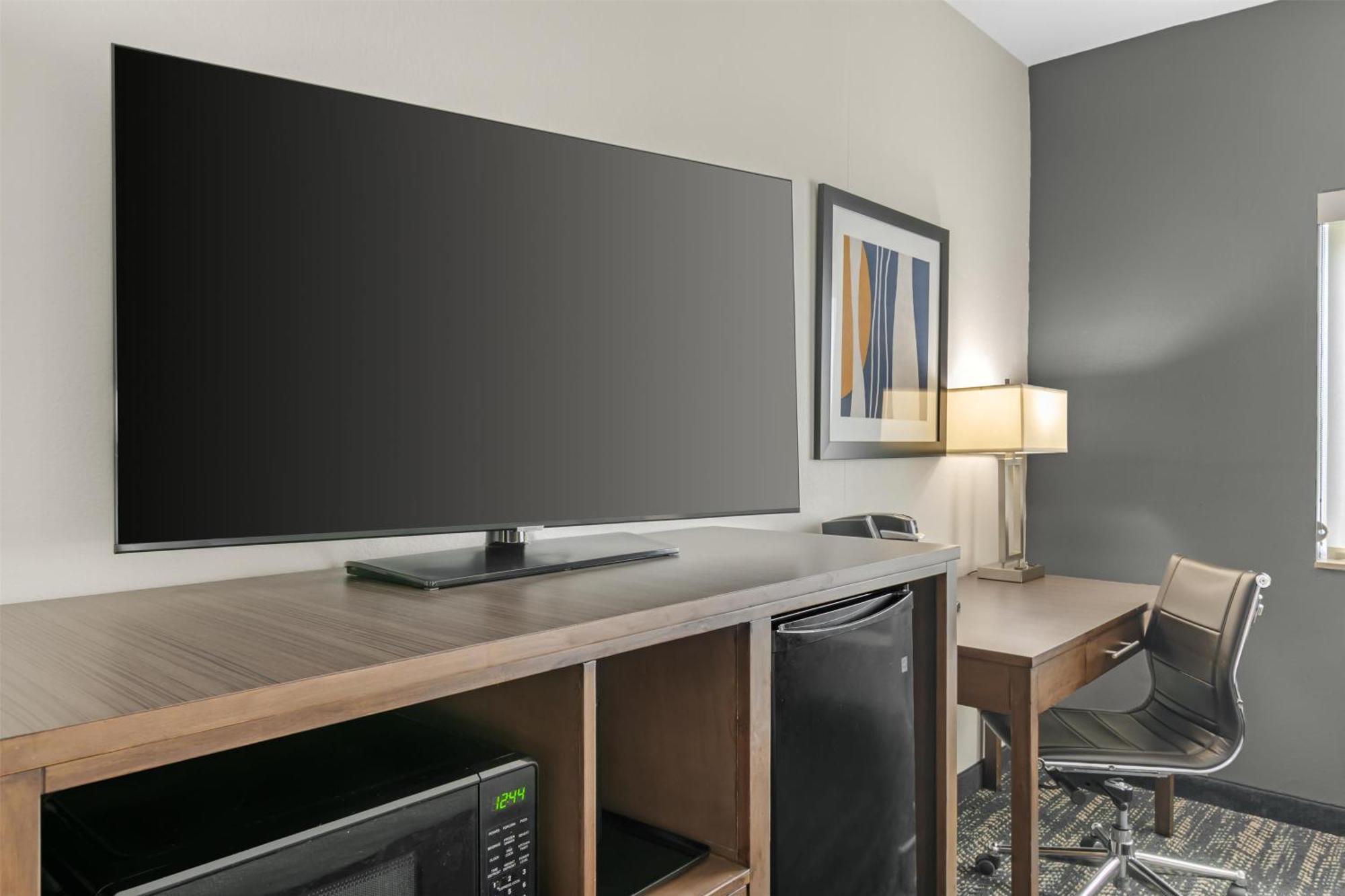 King Room with Sofa Bed - Non-Smoking,1674728759:JPEG