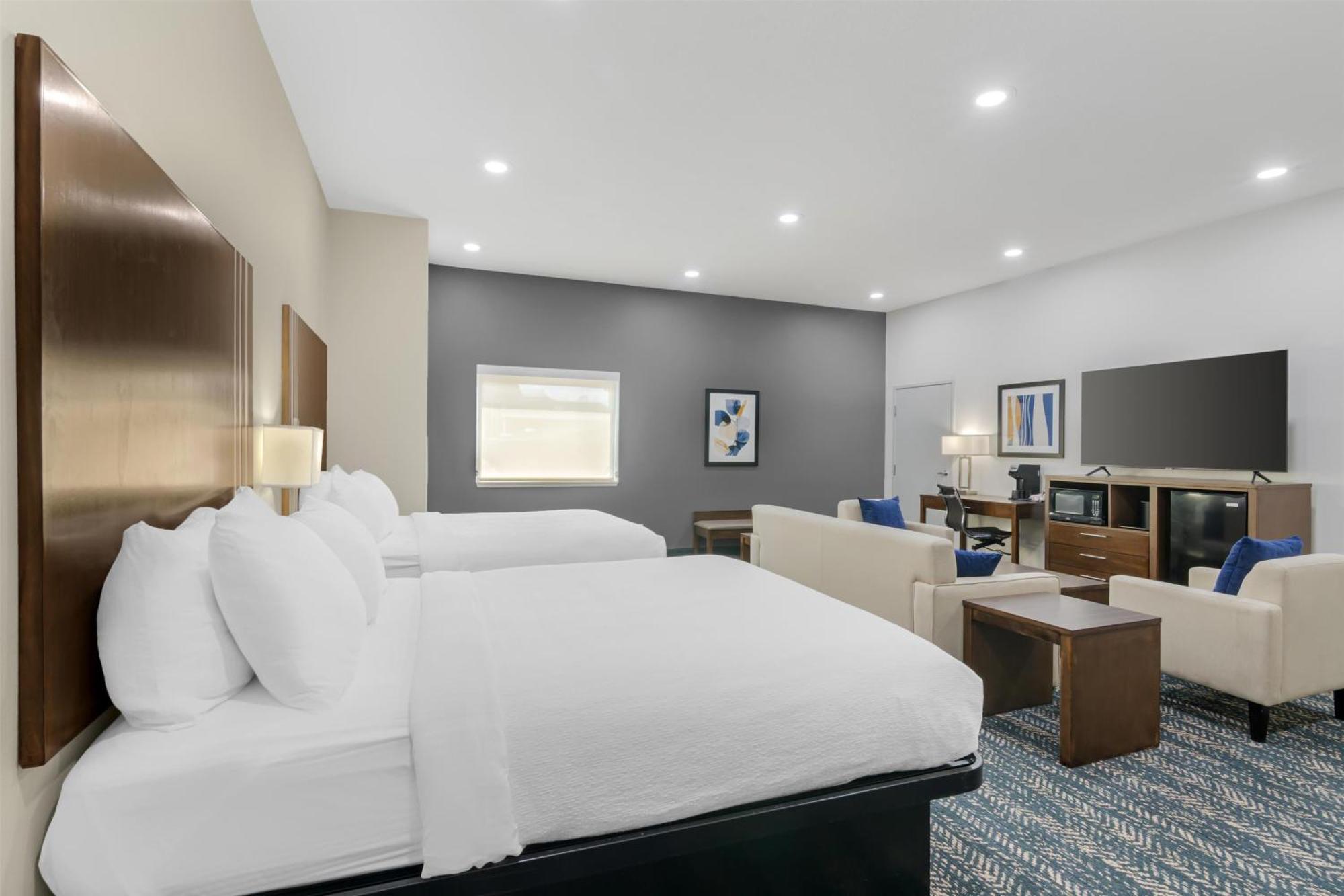 Double Queen Suite - Non-Smoking,1674728785:JPEG