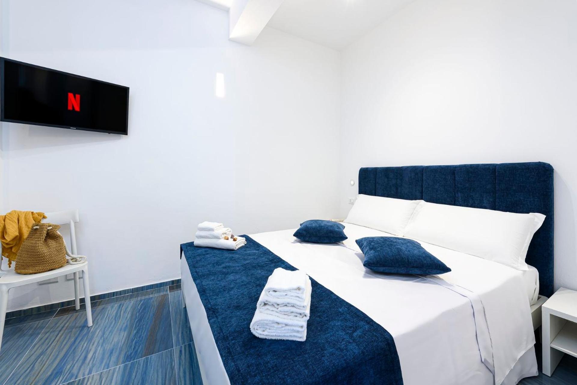 Double Room Private Bathroom