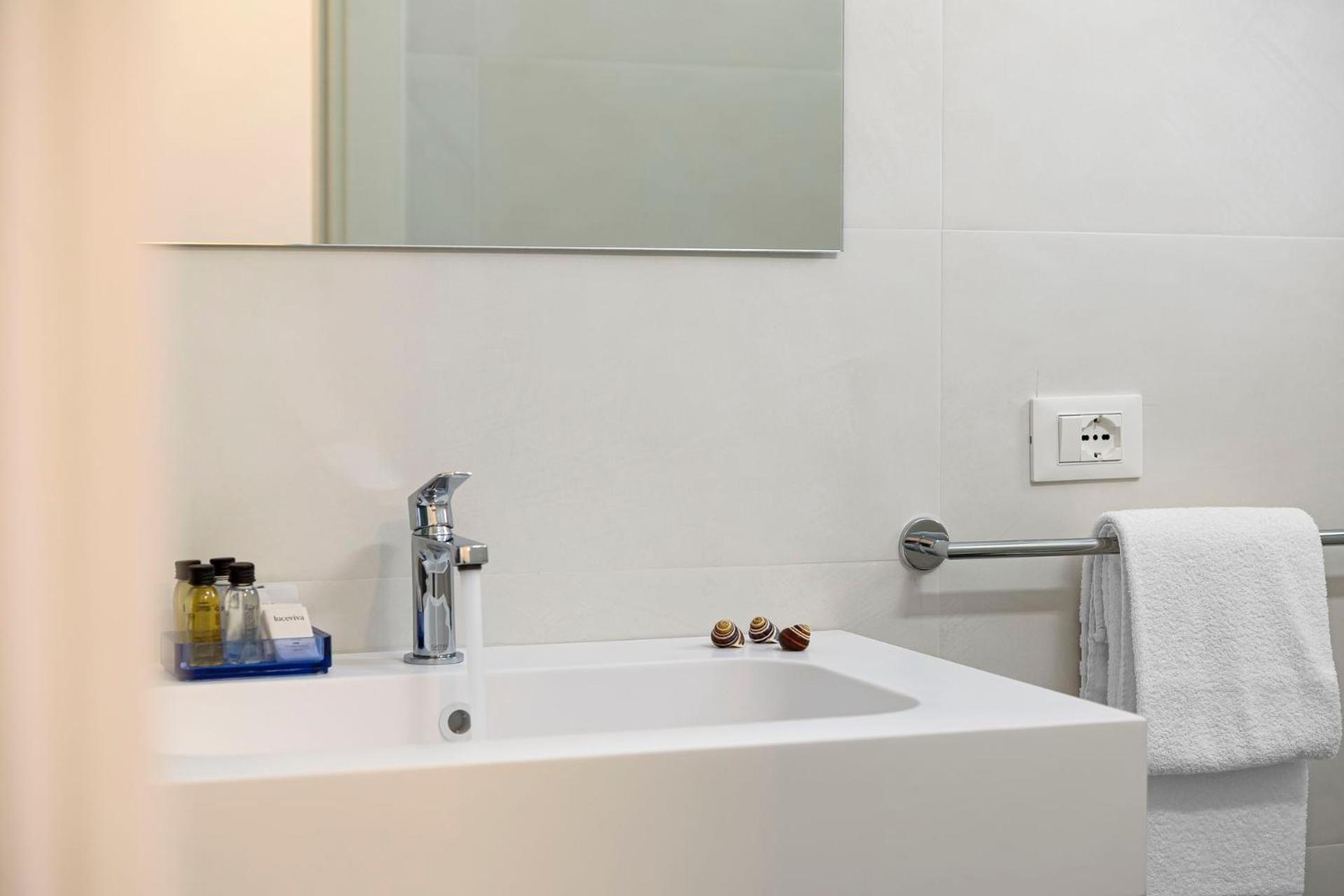 Double Room Private Bathroom