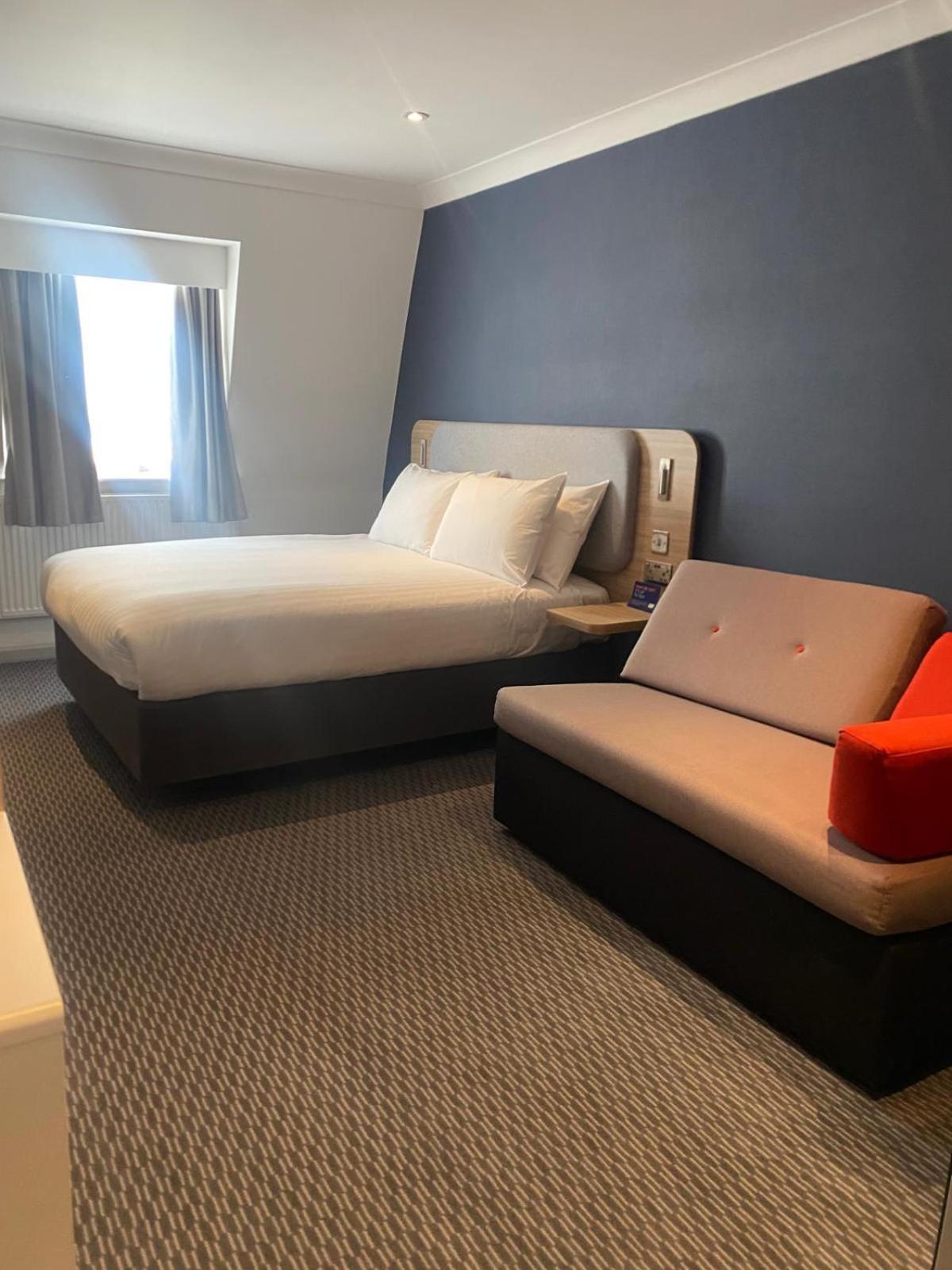 Standard Double Room Single Sofa Bed Hot