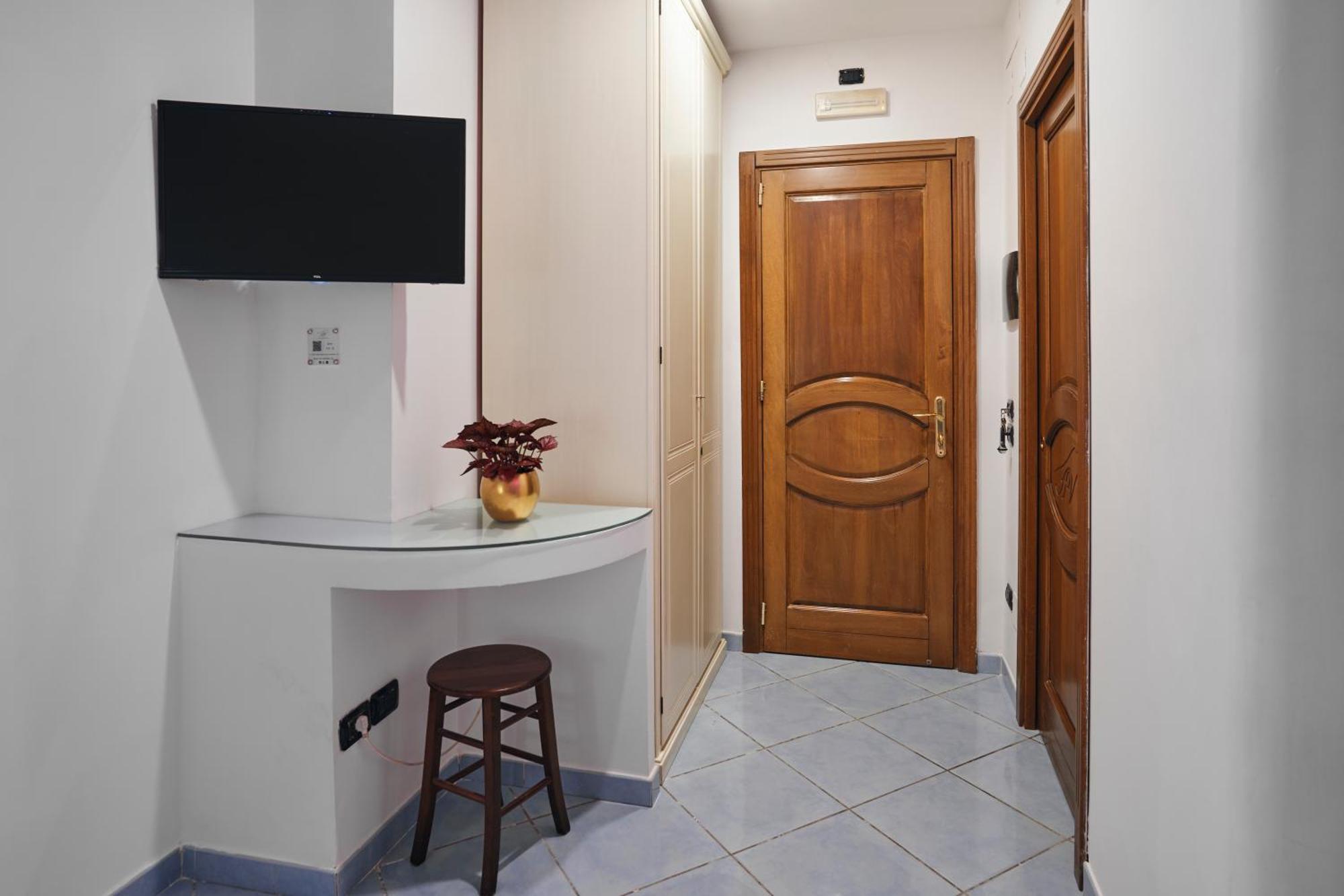 Economy Double Room