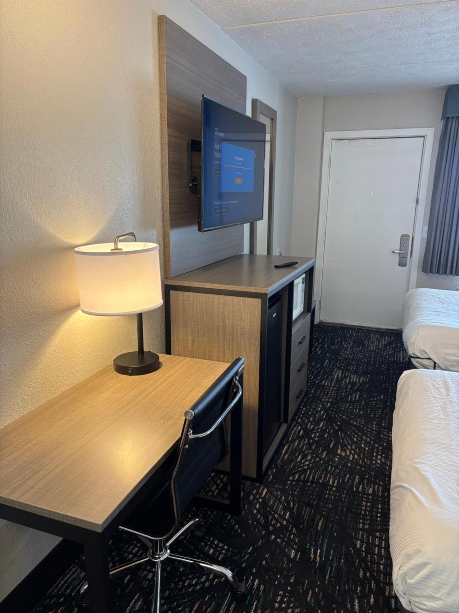 Double Room Two Double Beds Second Floor or Non-Smoking