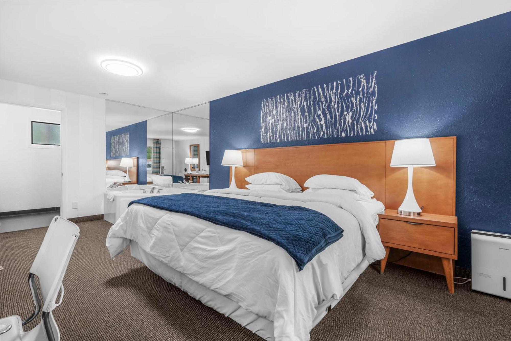 Deluxe Junior Suite
