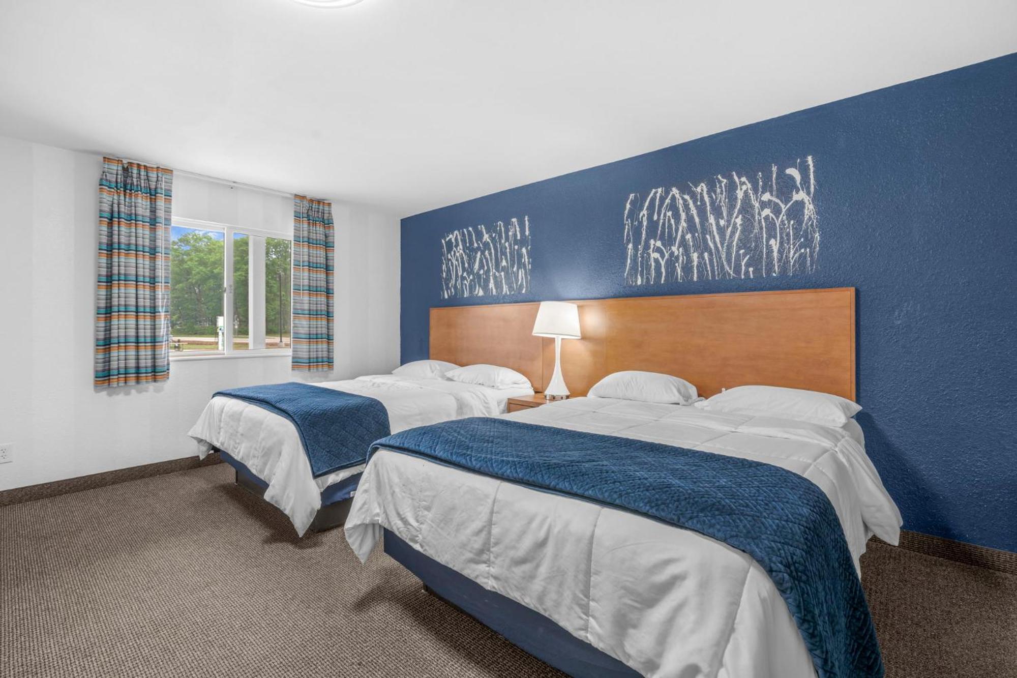 Deluxe Queen Room Two Queen Beds