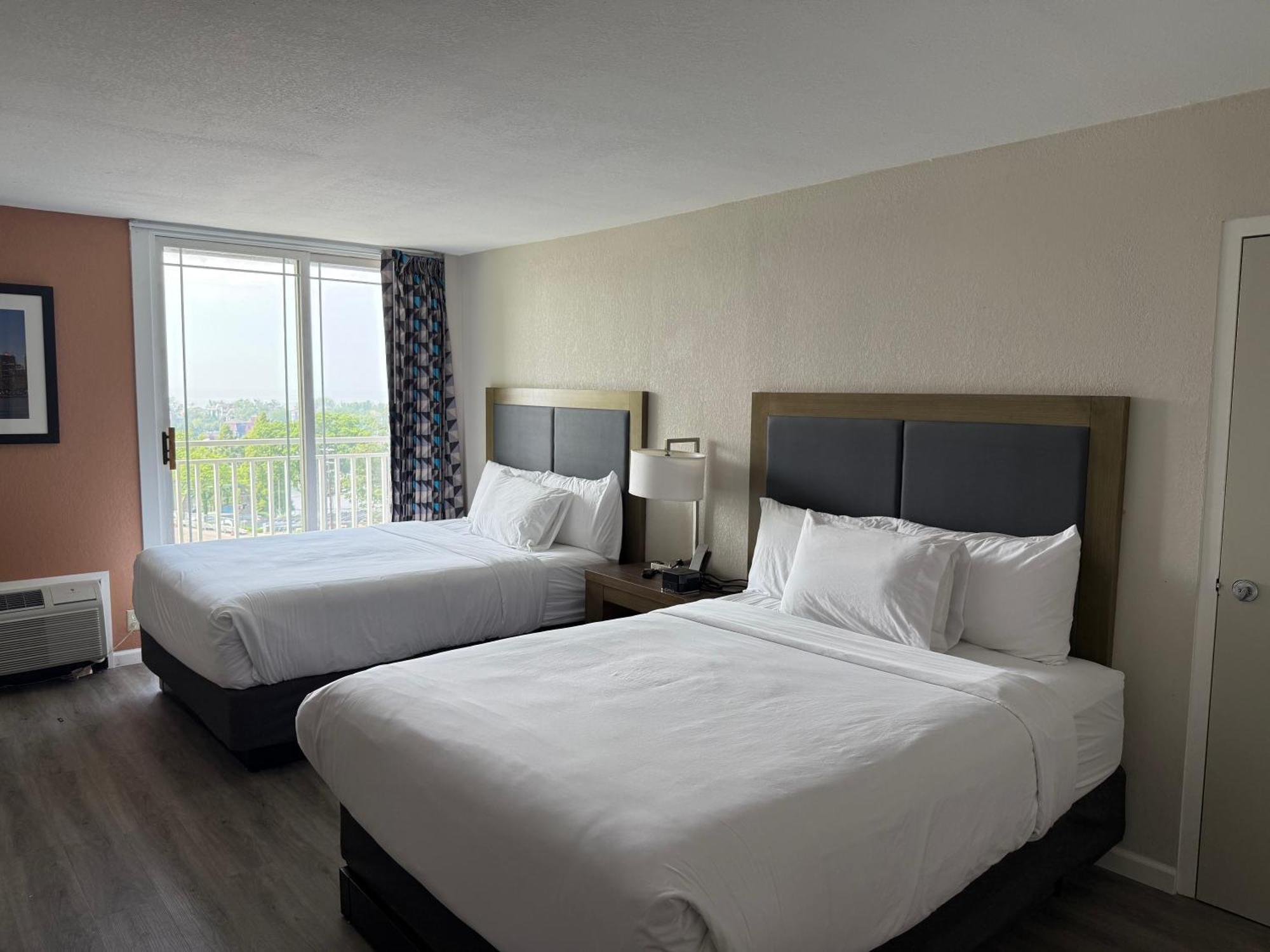 Double Room with Lake View