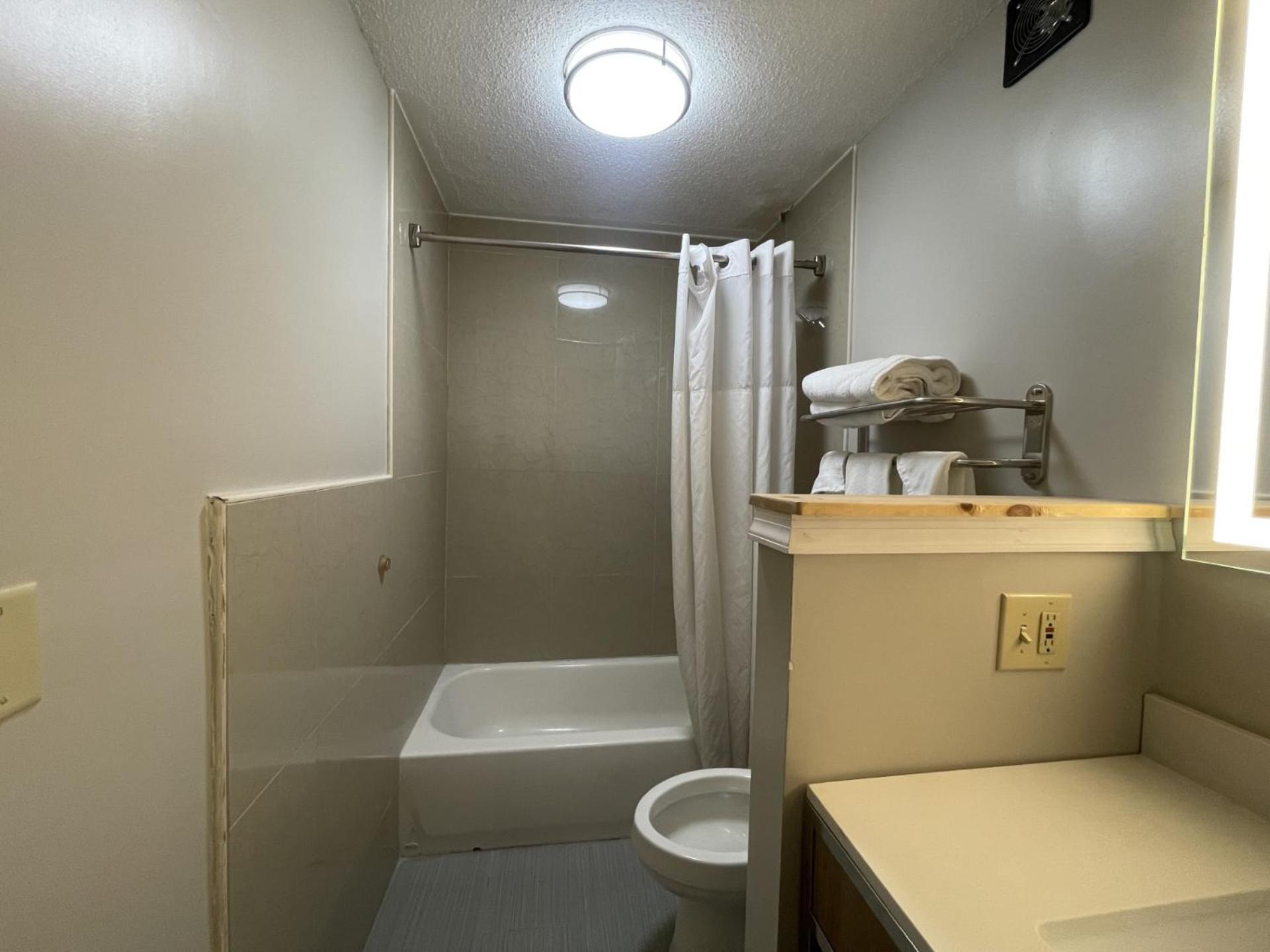 Double Room Two Double Beds Smoking