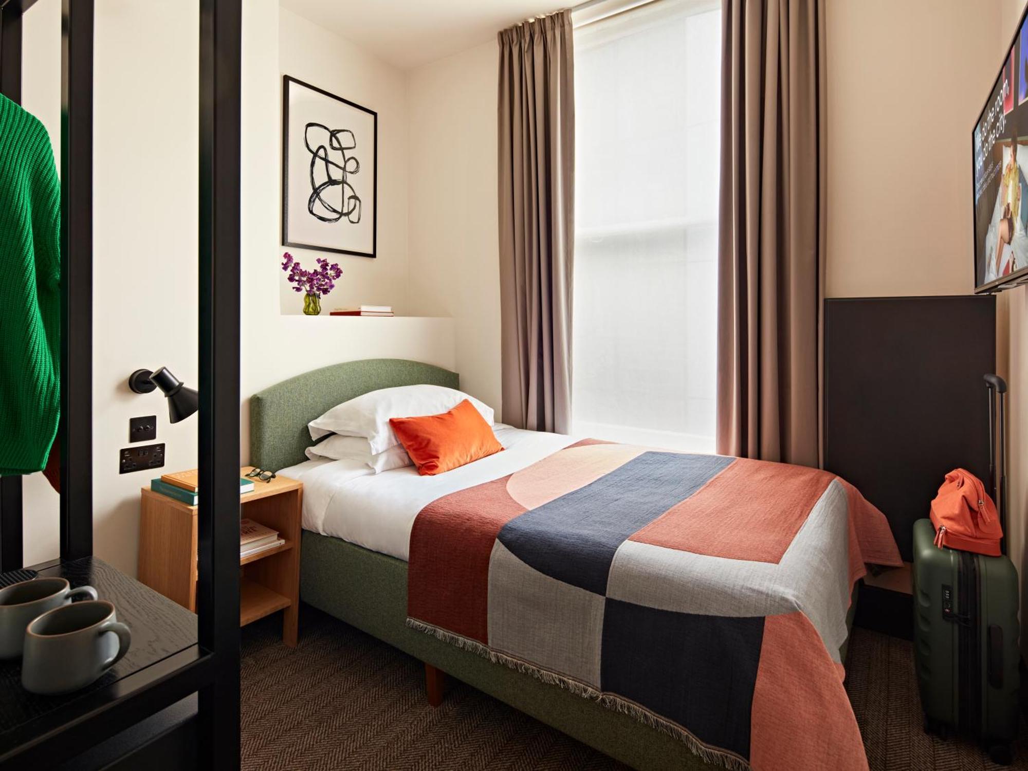 Small Room - Single Bed,1677852907:JPEG