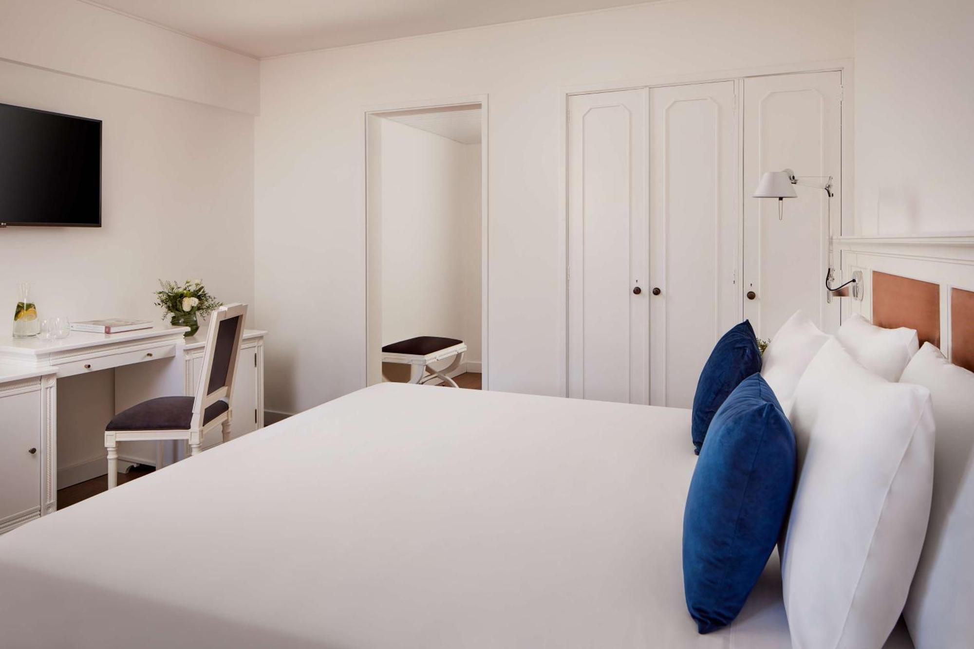 Standard Double or Twin Room Valley View