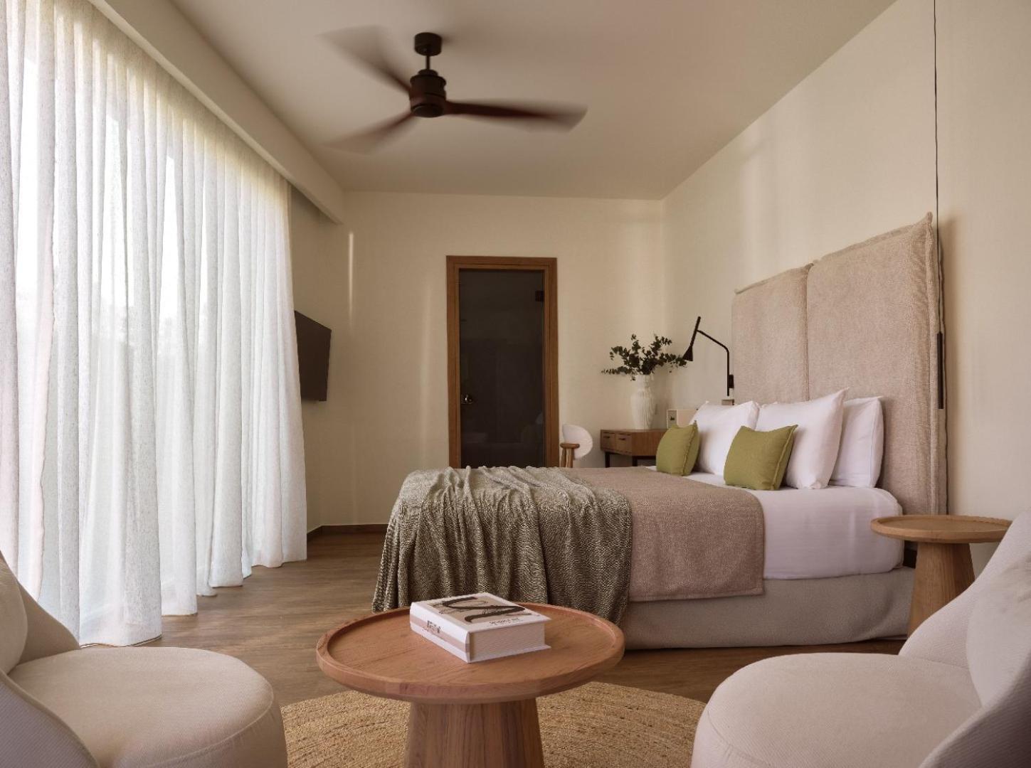 Executive Room