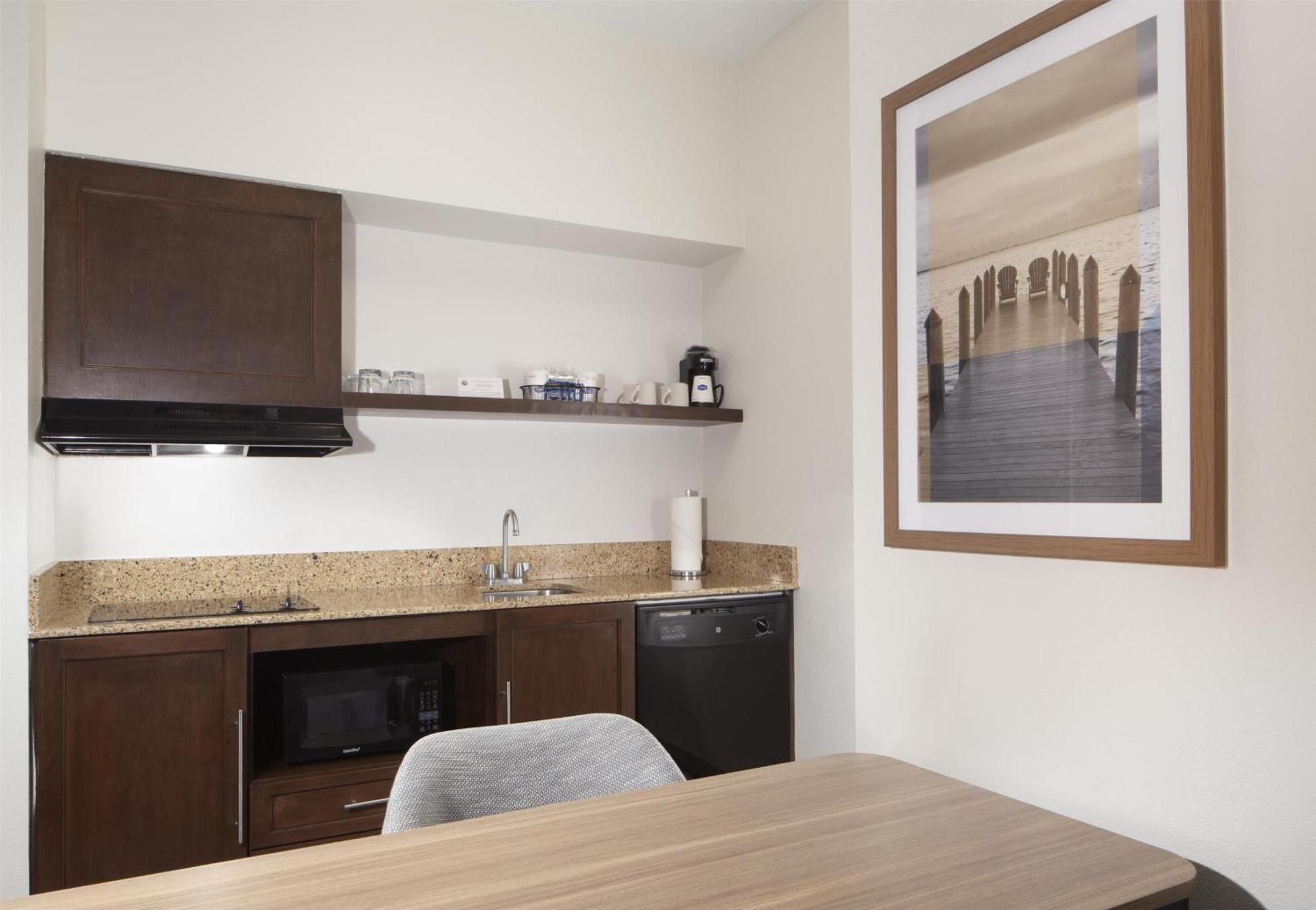 One-Bedroom Suite with Two Queen Beds and Sofa Bed - Non-Smoking
