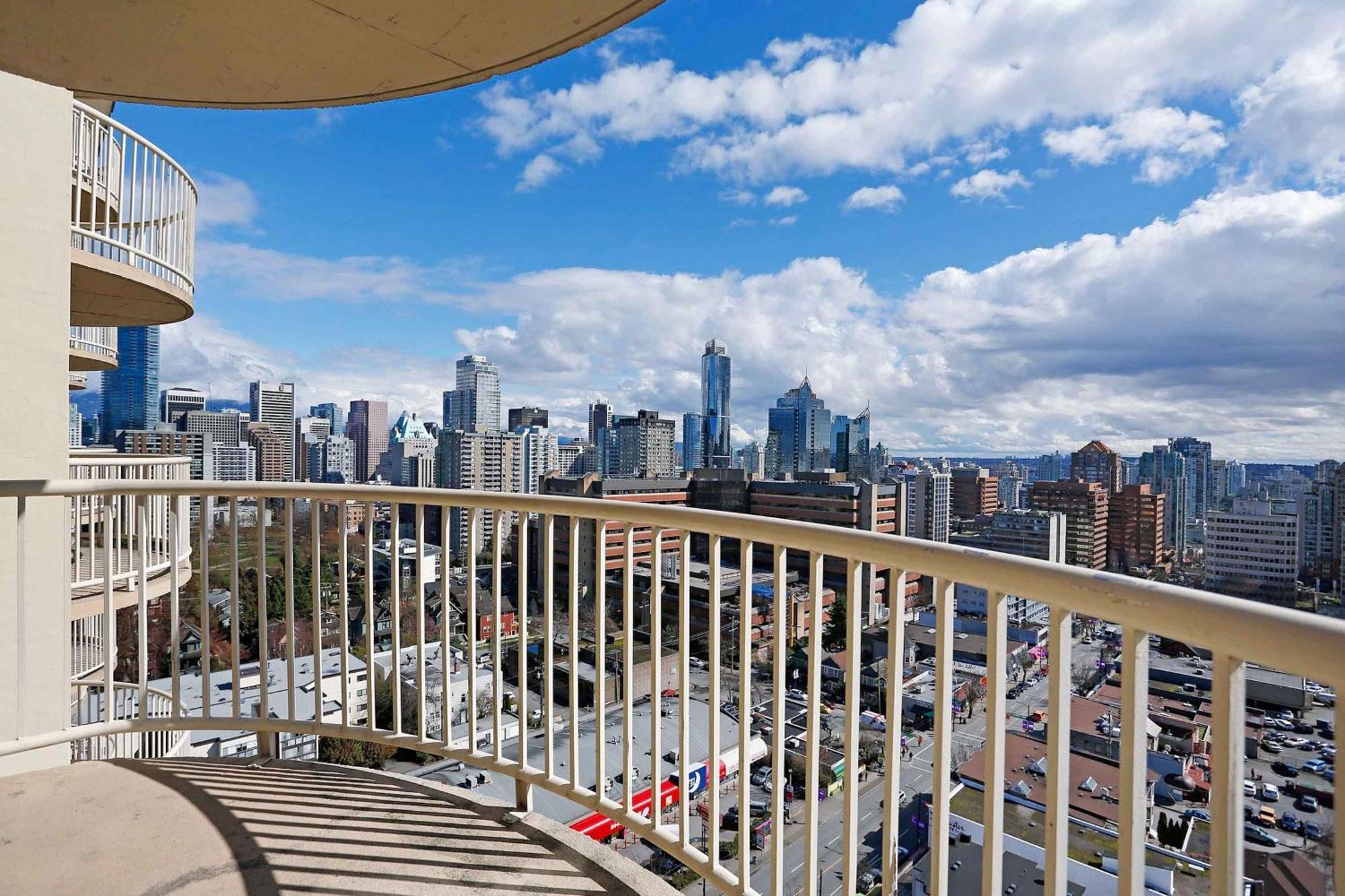 City View Suite 1 Queen Bed Sofa Bed Kitchen W or D Balcony