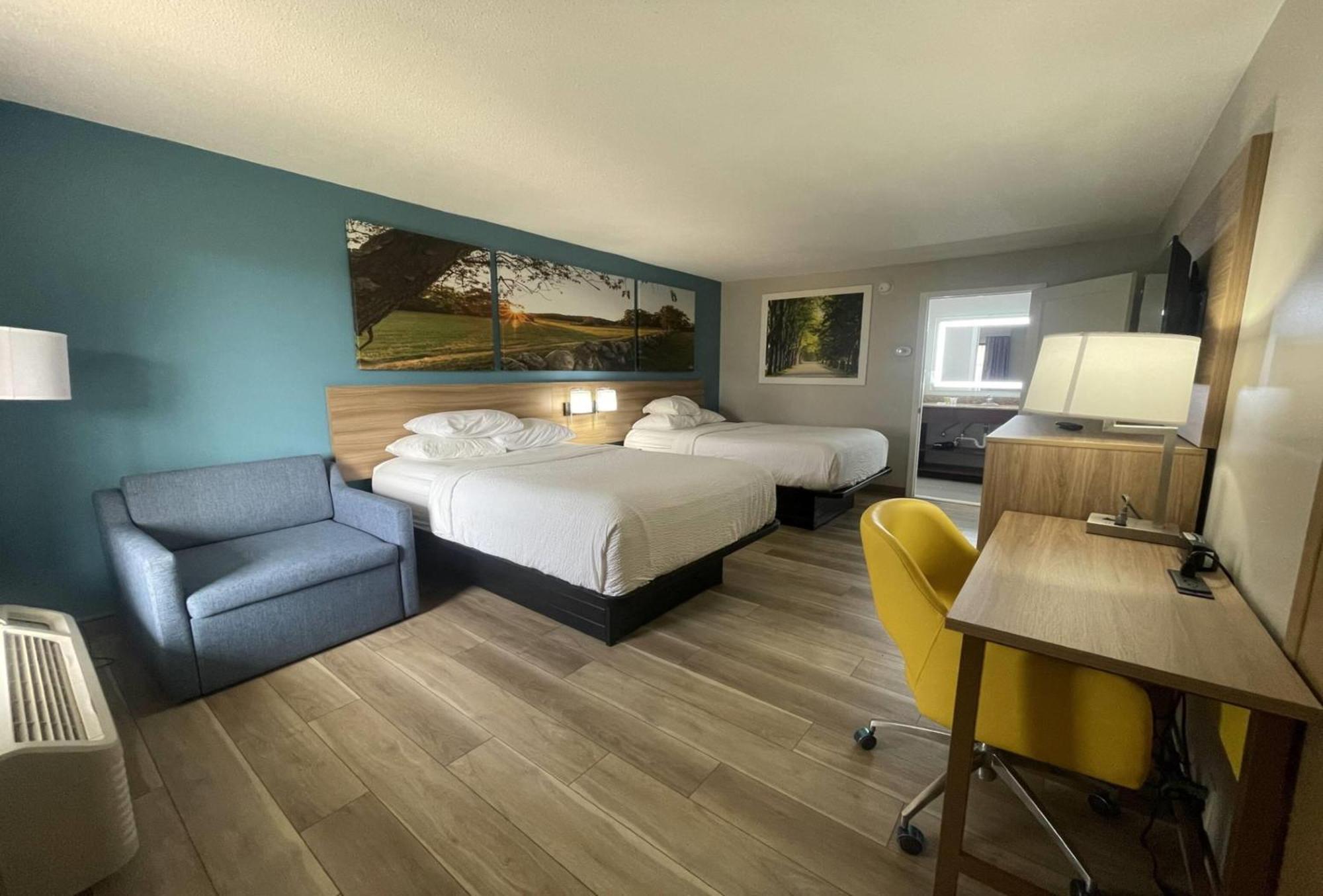 Double Room Two Double Beds Non-Smoking