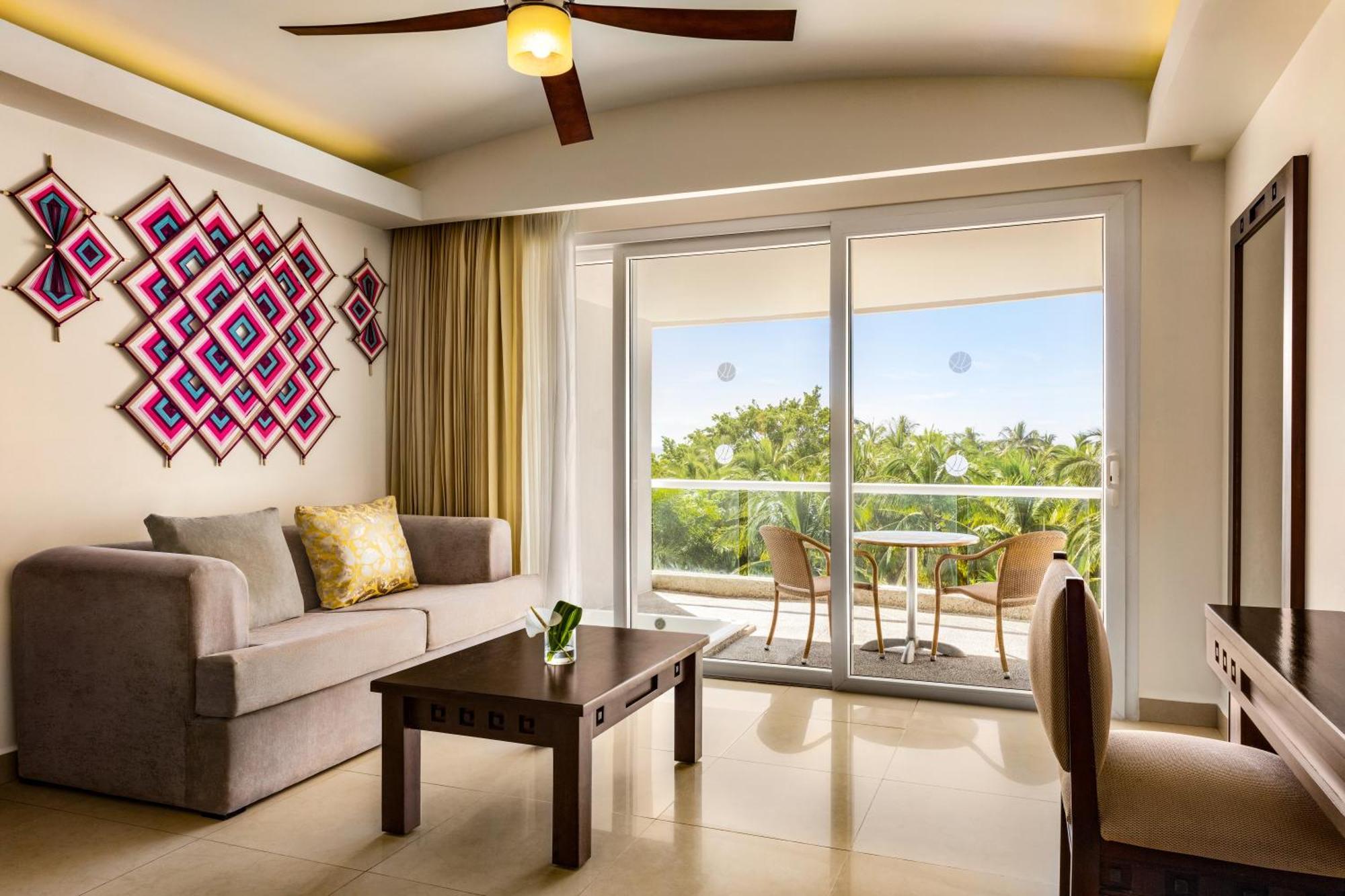 Junior Suite, Tropical View, 1 King