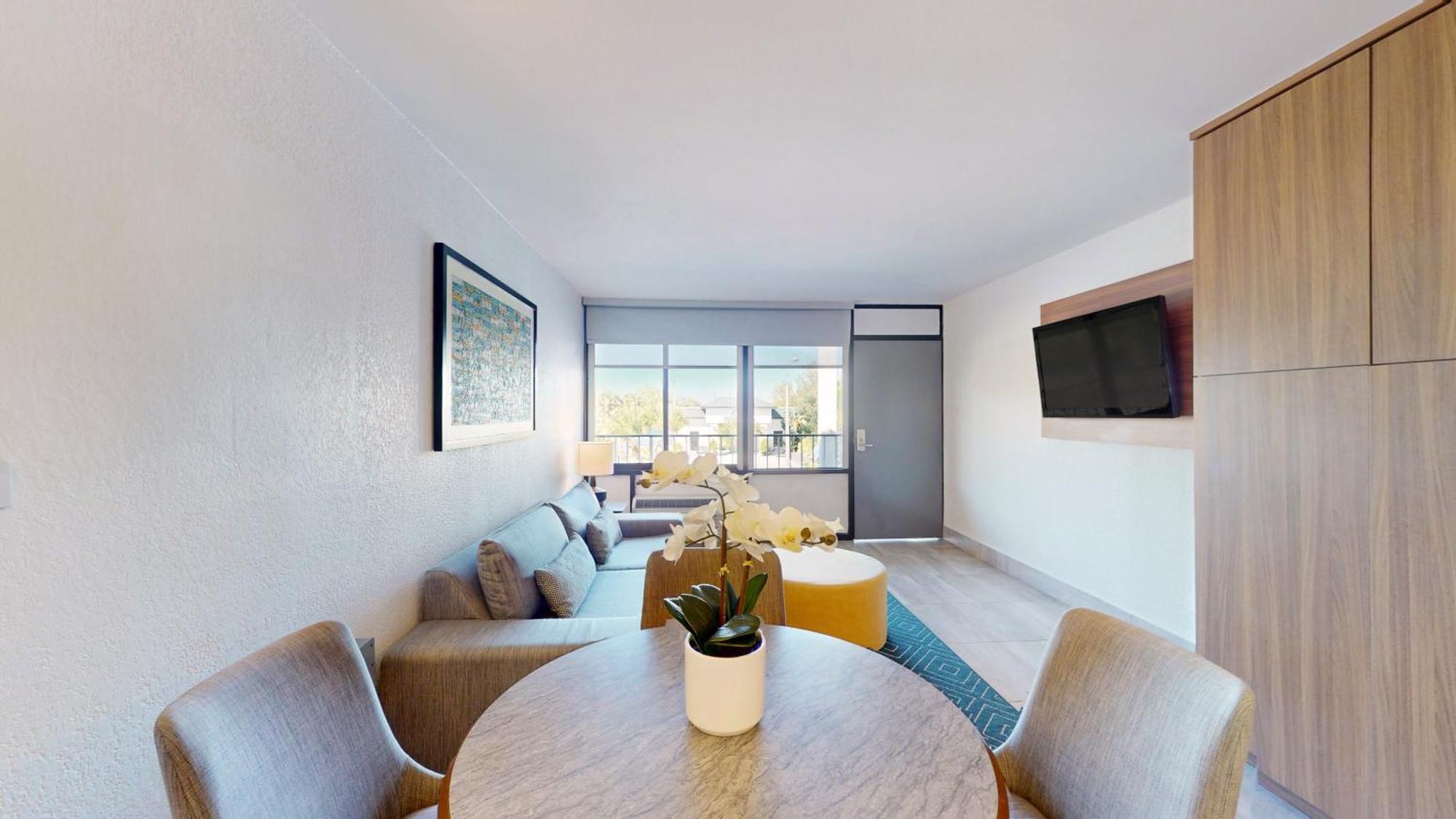 Premium Family Room