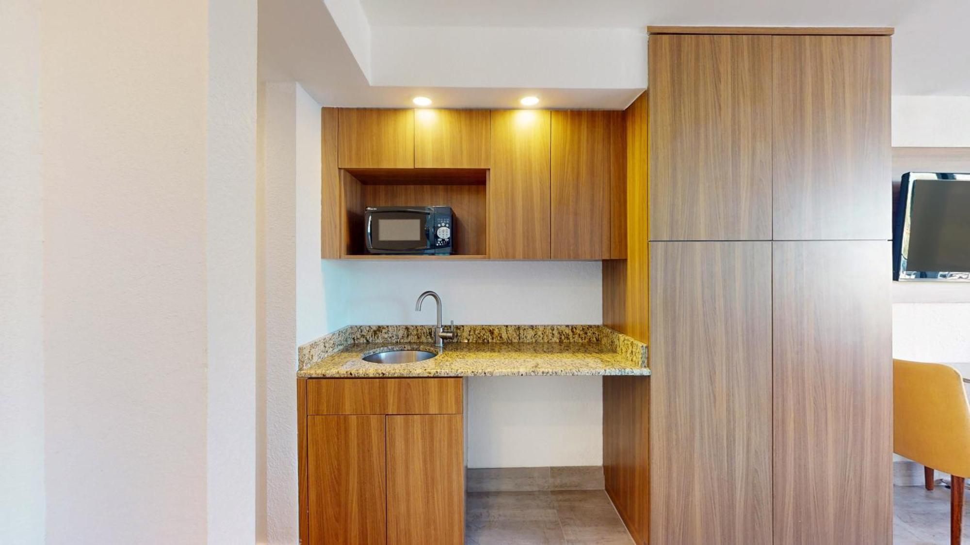 Premium Family Room