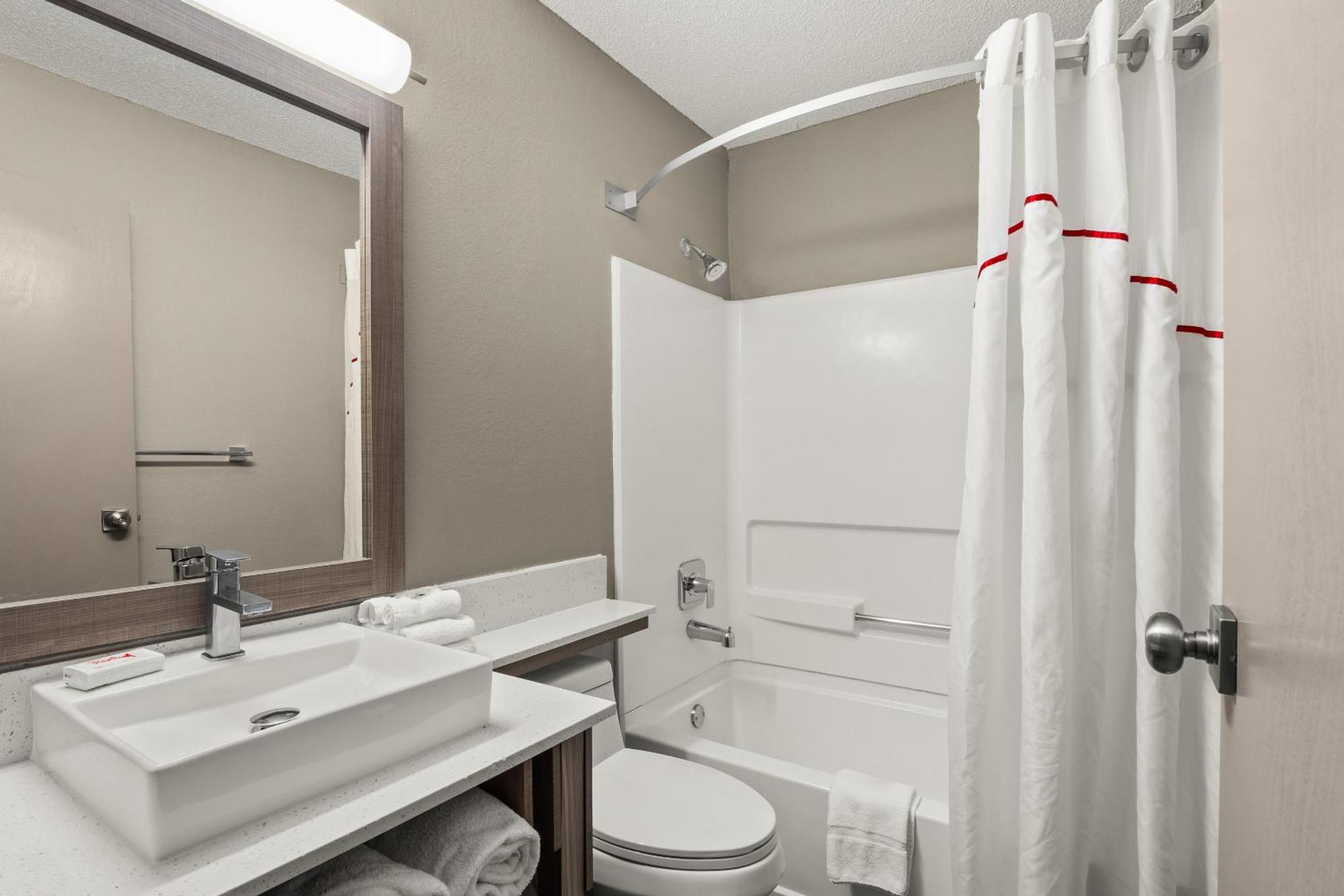 Deluxe King Room Smoke Free