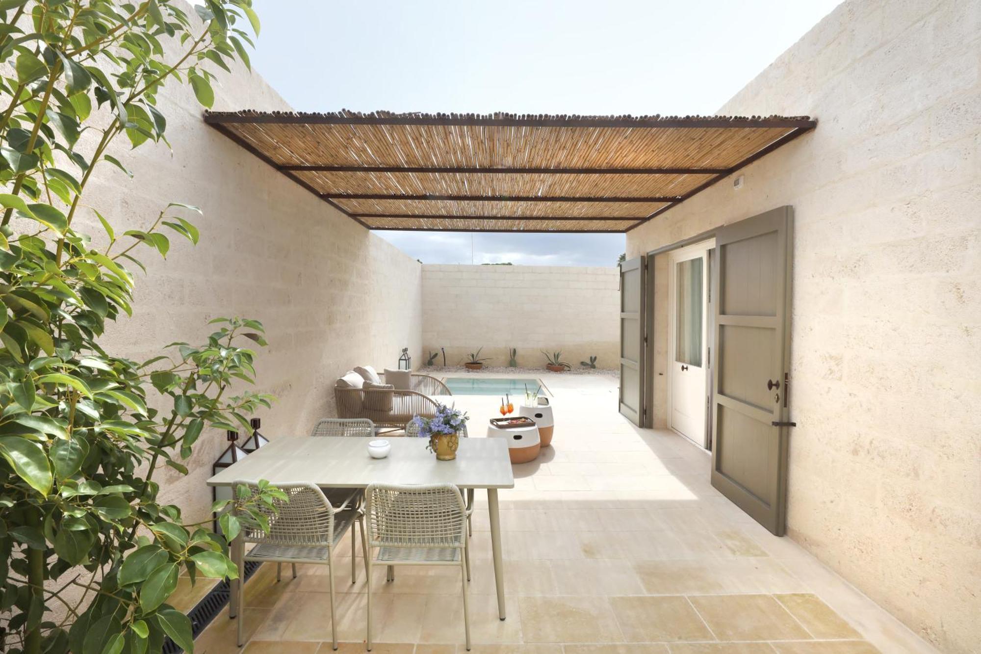 Suite Patio Private Pool