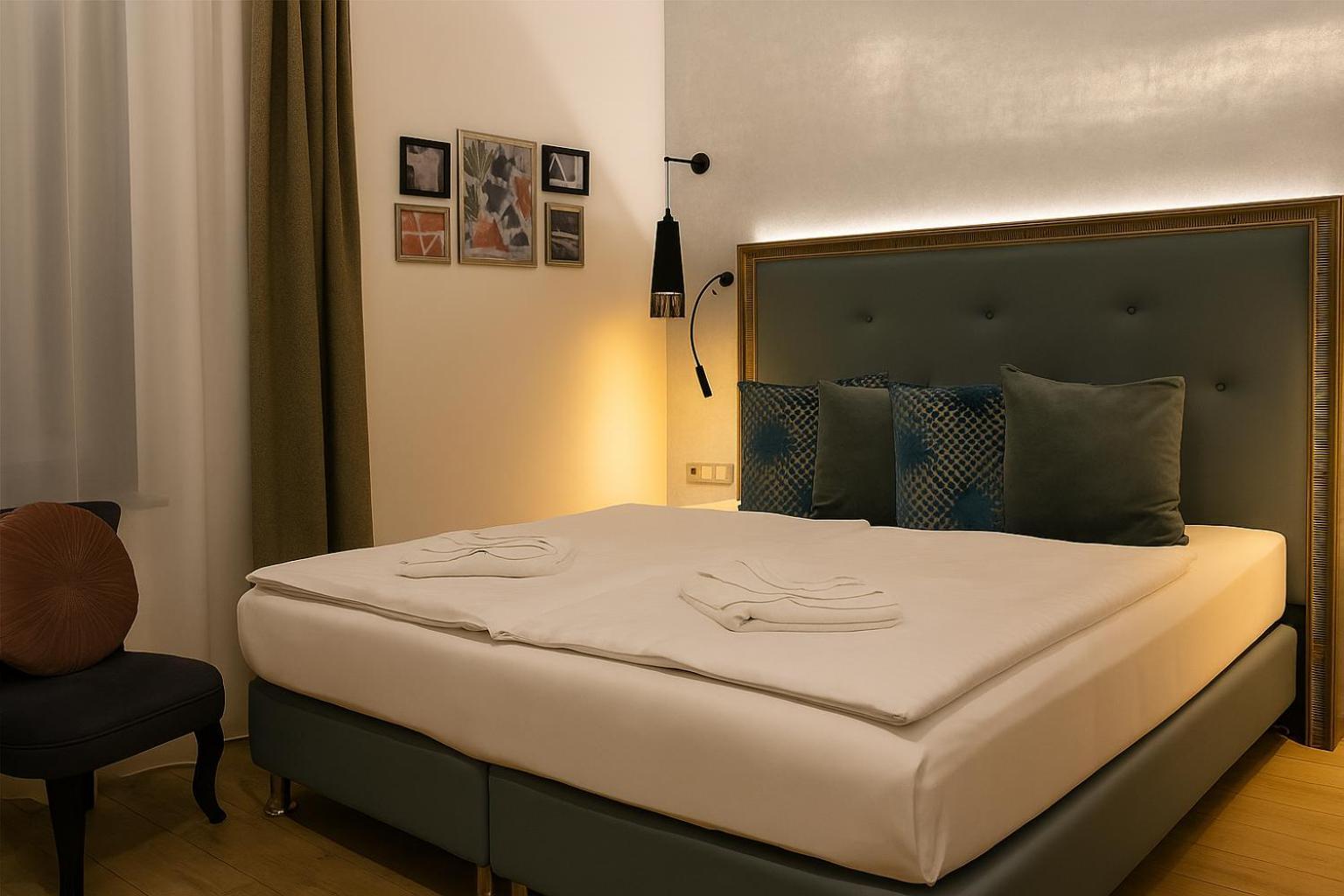 Deluxe Double or Twin Room