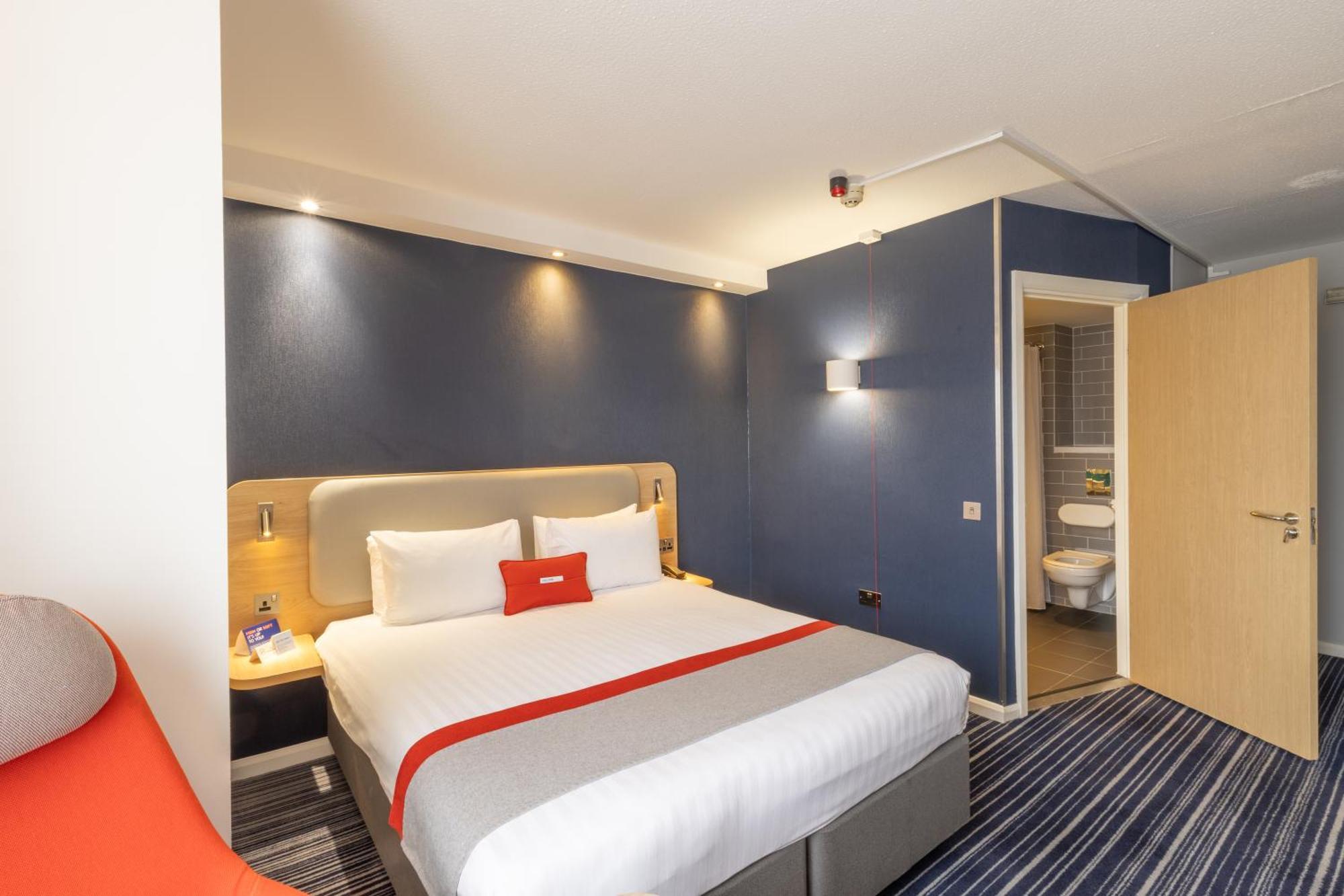Double Room Hot Accessible