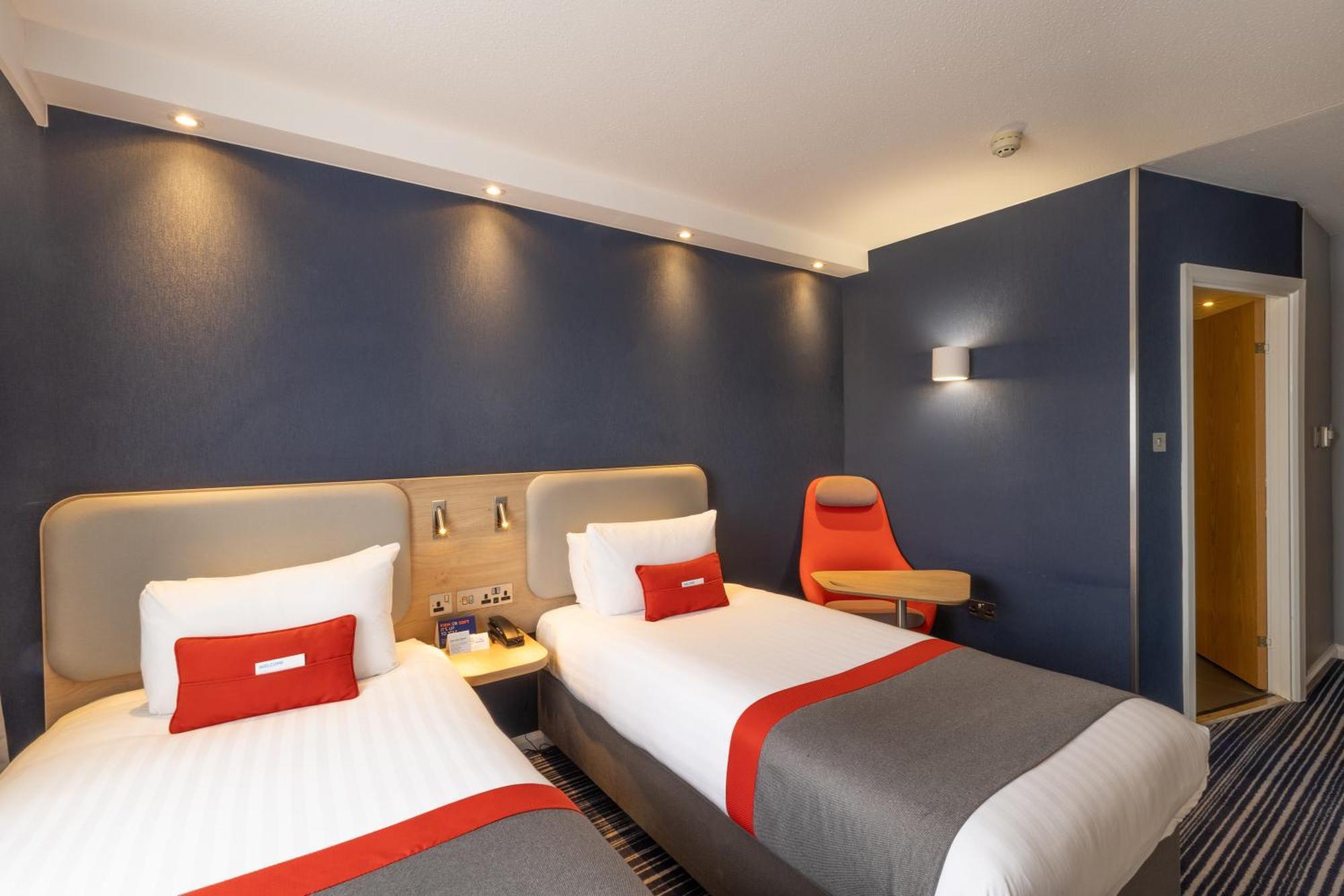 Standard Twin Room Hot