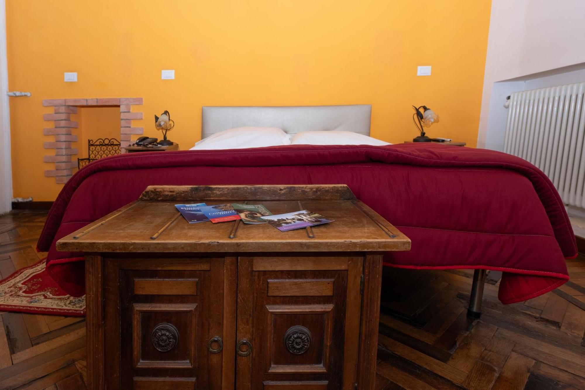 Double Room,1678626634:JPEG
